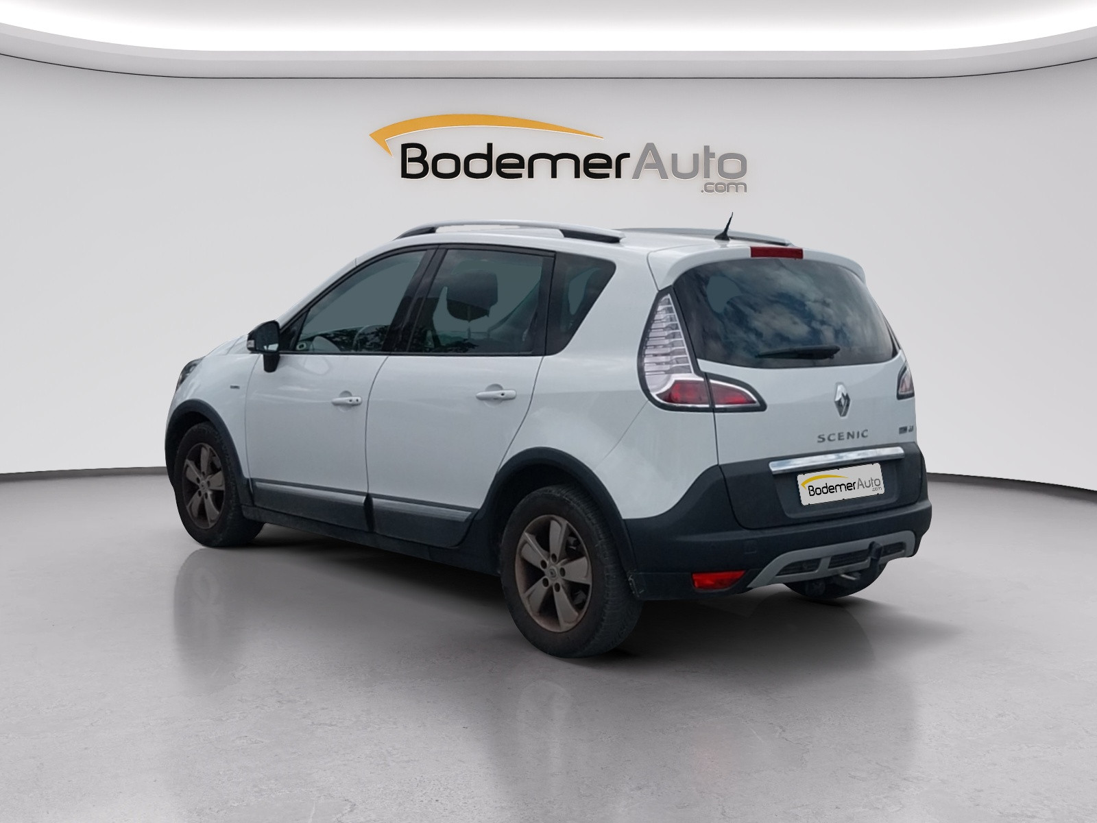 Vente en ligne Renault Scenic Xmod  dCi 130 Energy eco2 au prix de 10 900 €