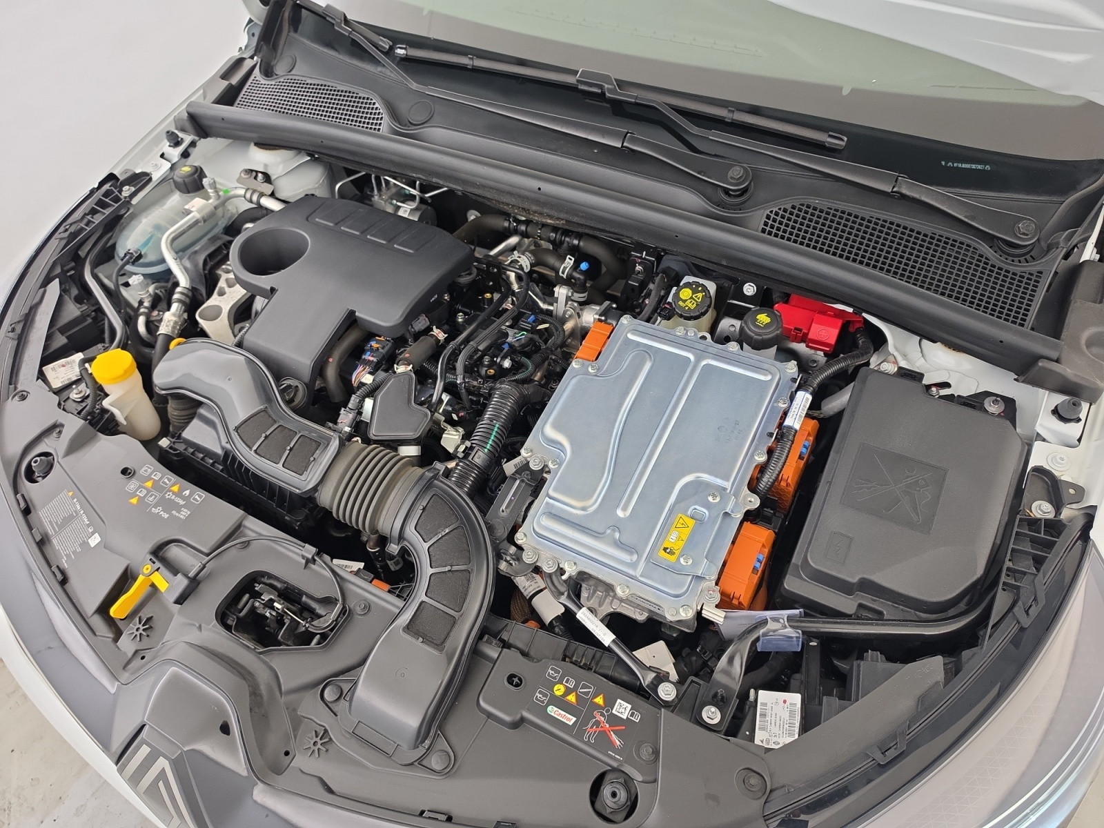 Vente en ligne Renault Clio 5 Clio E-Tech full hybrid 145 ch GSR2 au prix de 14 990 €