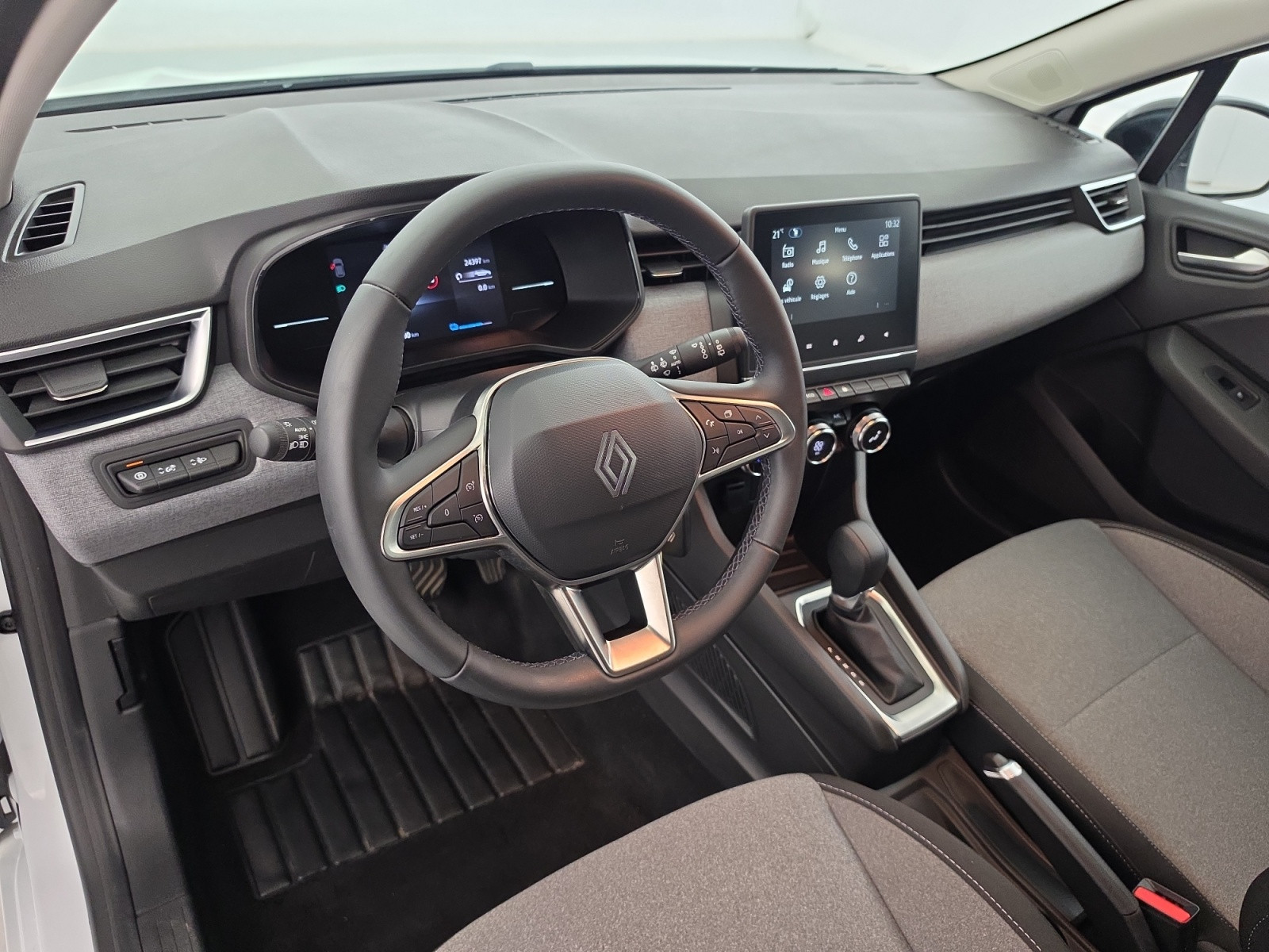 Vente en ligne Renault Clio 5 Clio E-Tech full hybrid 145 ch GSR2 au prix de 14 990 €