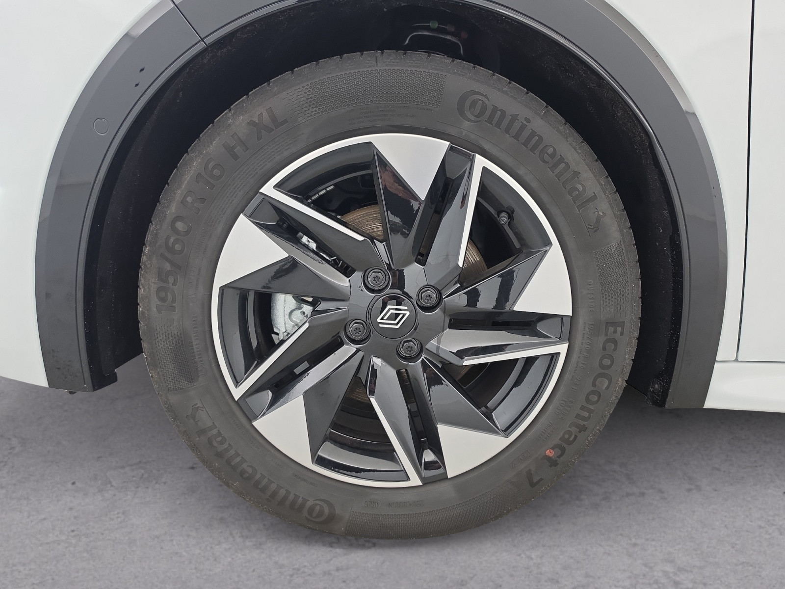Vente en ligne Renault Clio 6 Clio E-Tech full hybrid 160 ch au prix de 25 900 €
