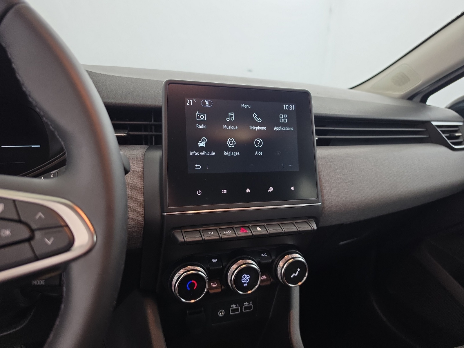 Vente en ligne Renault Clio 5 Clio E-Tech full hybrid 145 ch GSR2 au prix de 14 990 €