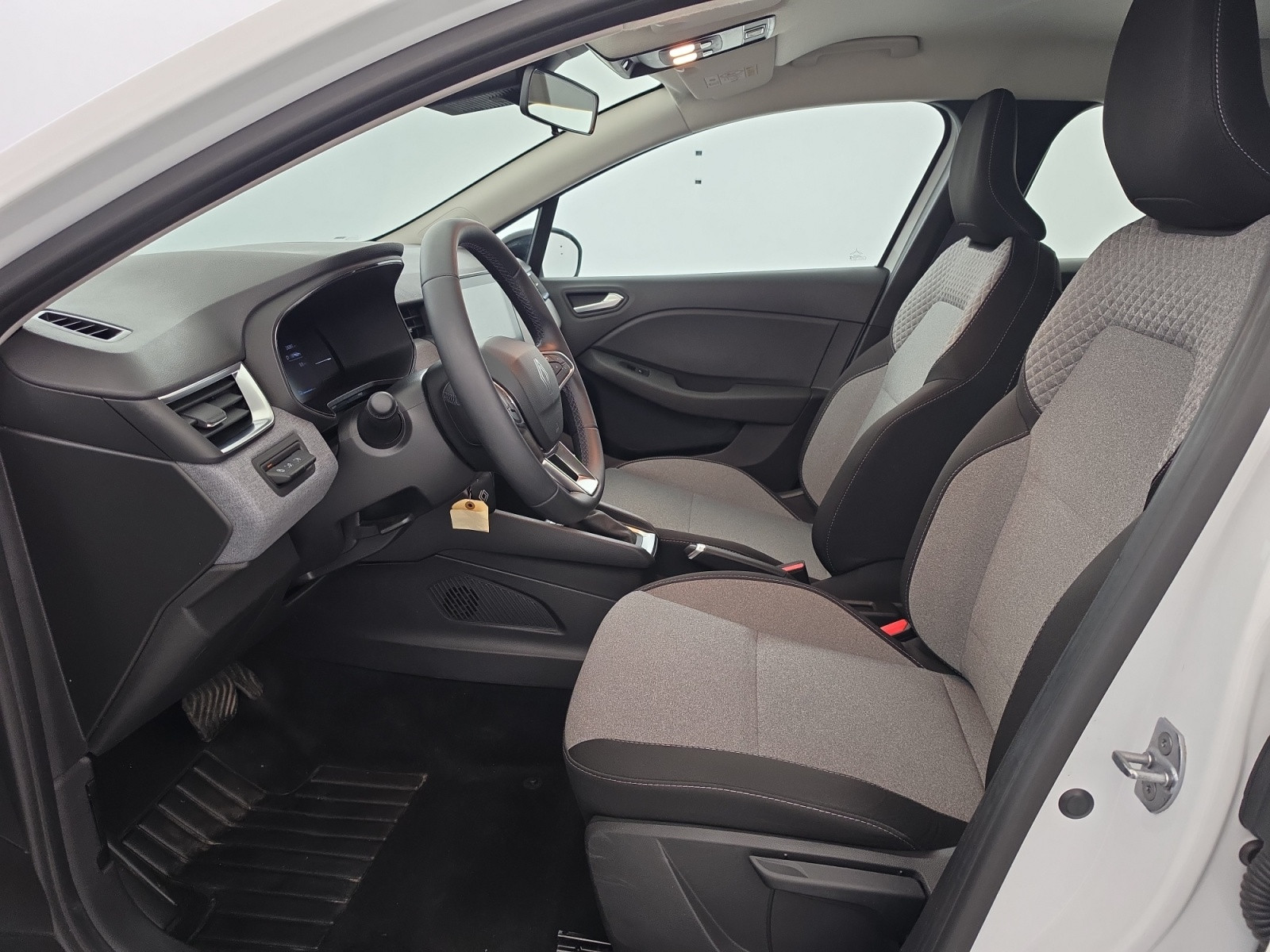 Vente en ligne Renault Clio 5 Clio E-Tech full hybrid 145 ch GSR2 au prix de 14 990 €