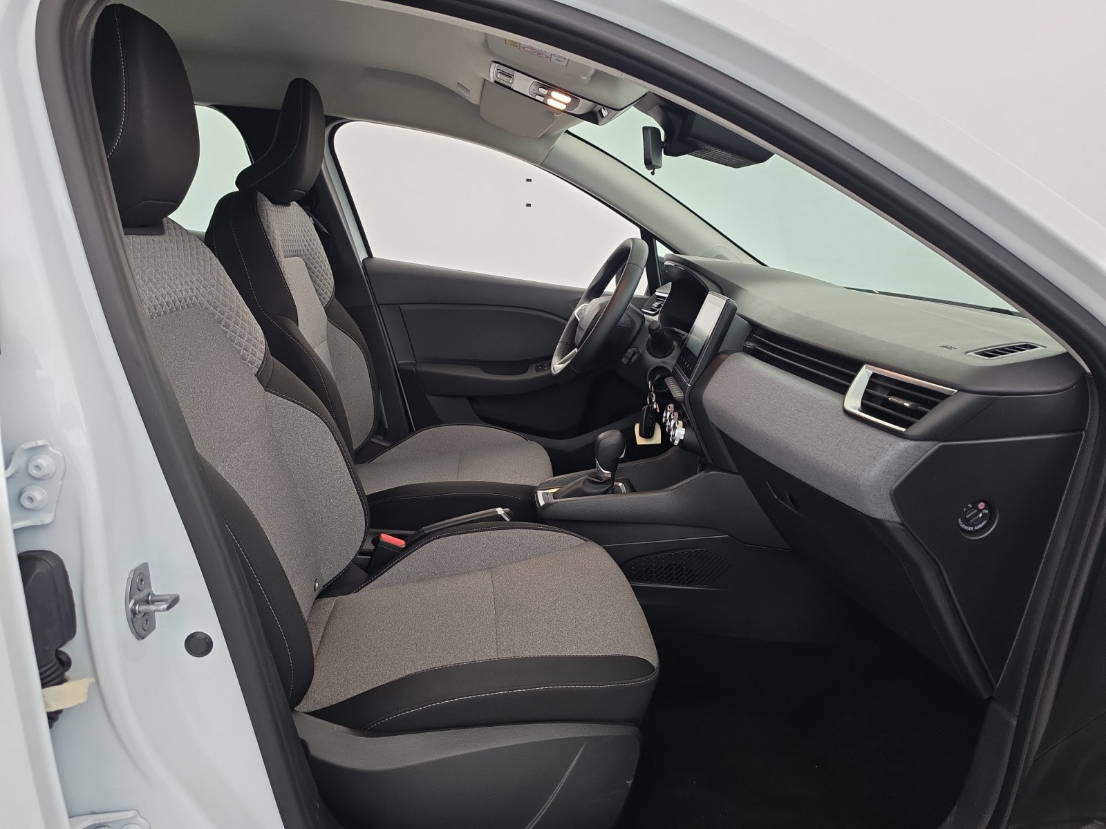 Vente en ligne Renault Clio 5 Clio E-Tech full hybrid 145 ch GSR2 au prix de 14 990 €