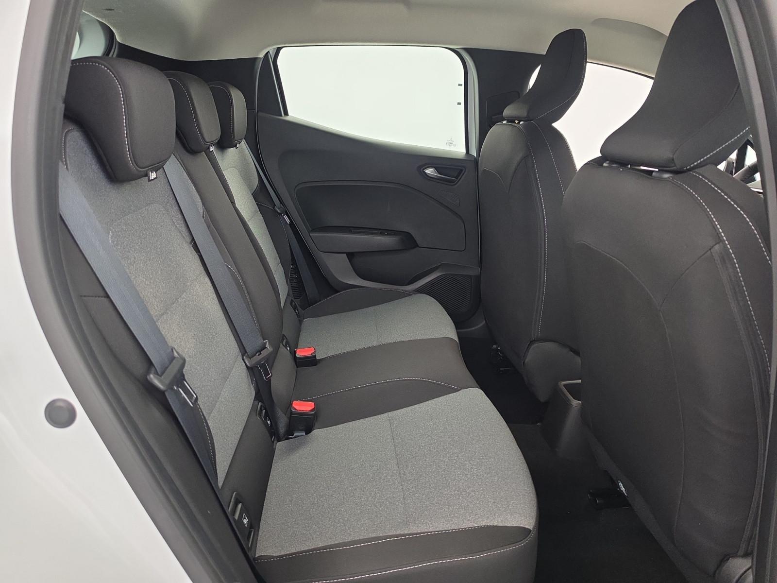 Vente en ligne Renault Clio 5 Clio E-Tech full hybrid 145 ch GSR2 au prix de 14 990 €