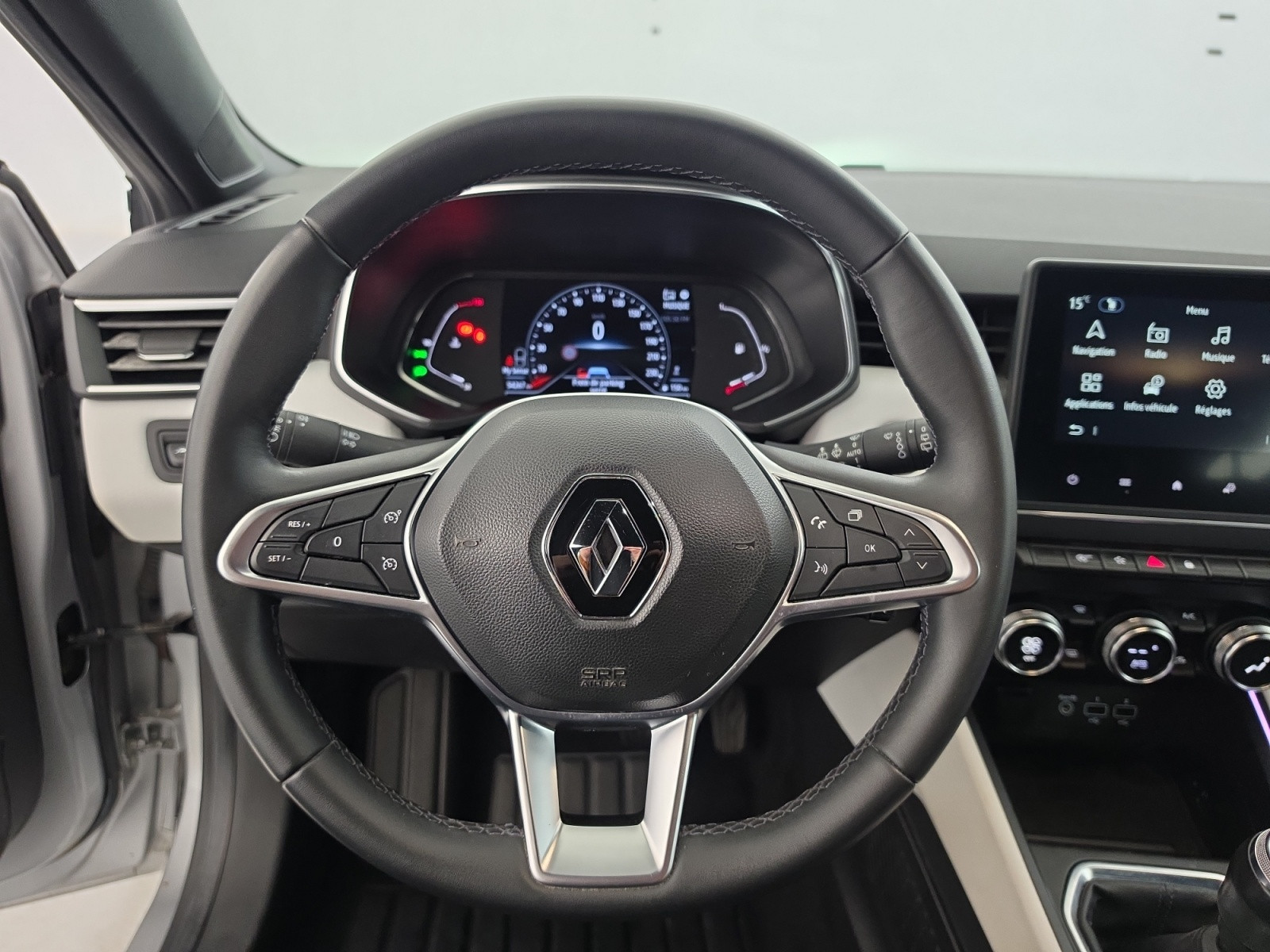Vente en ligne Renault Clio 5 Clio TCe 90 - 21 au prix de 14 990 €