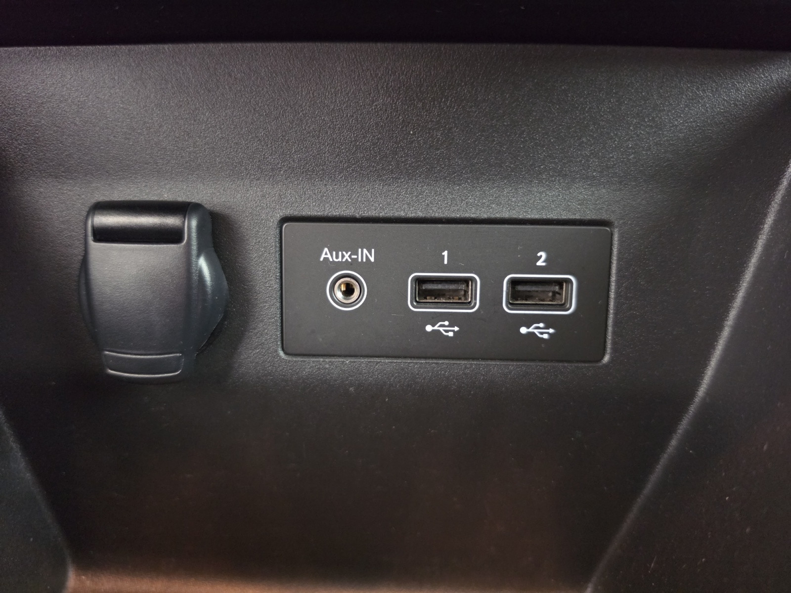 Vente en ligne Renault Clio 5 Clio E-Tech full hybrid 145 au prix de 16 990 €