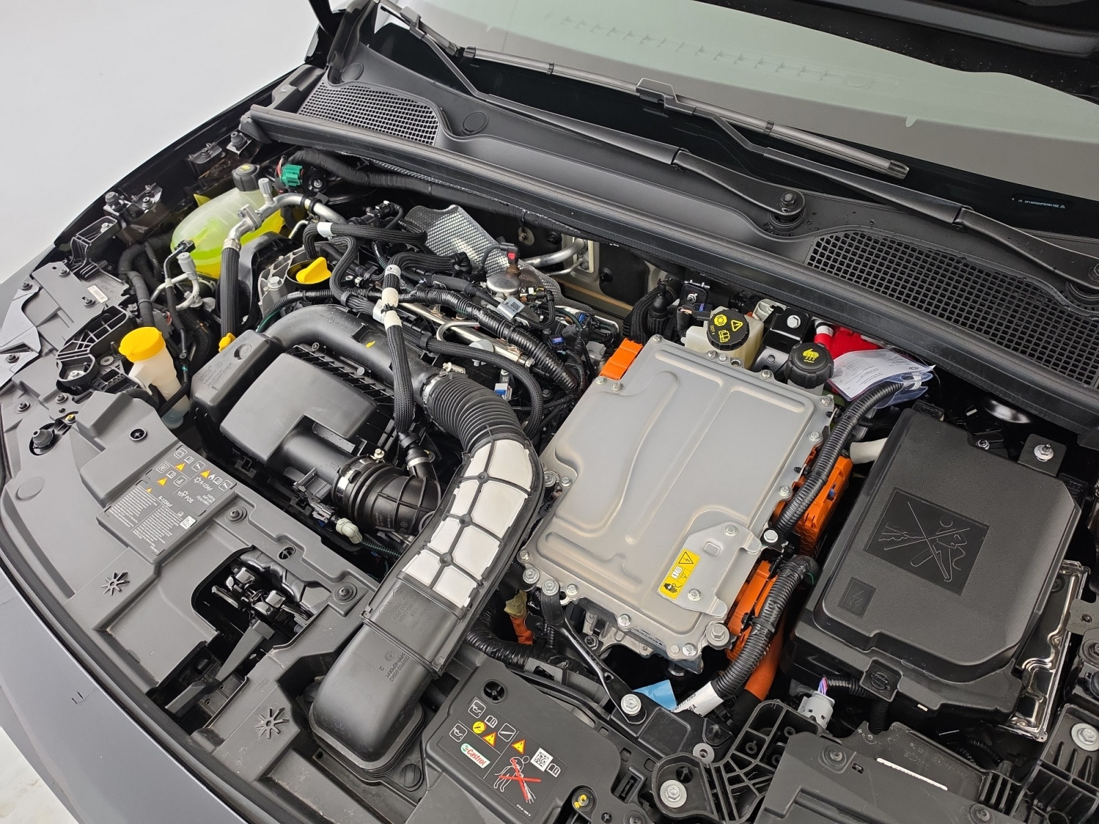 Vente en ligne Renault Clio 6 Clio E-Tech full hybrid 160 ch au prix de 28 490 €