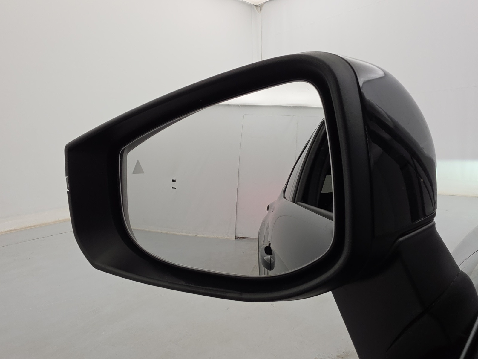 Vente en ligne Renault Clio 6 Clio E-Tech full hybrid 160 ch au prix de 28 490 €