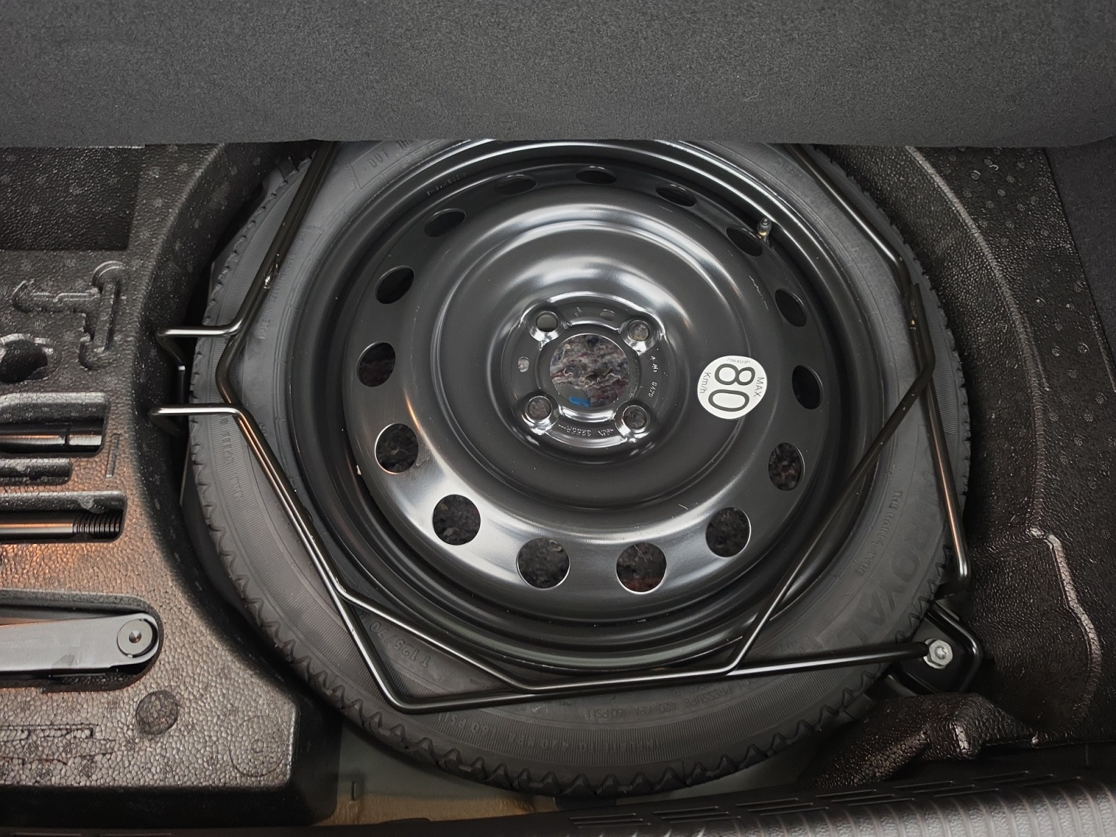Vente en ligne Renault Clio 6 Clio E-Tech full hybrid 160 ch au prix de 28 490 €