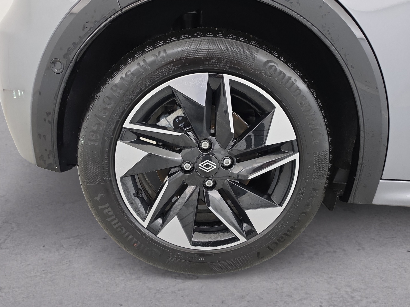 Vente en ligne Renault Clio 6 Clio TCe 115 ch au prix de 21 990 €