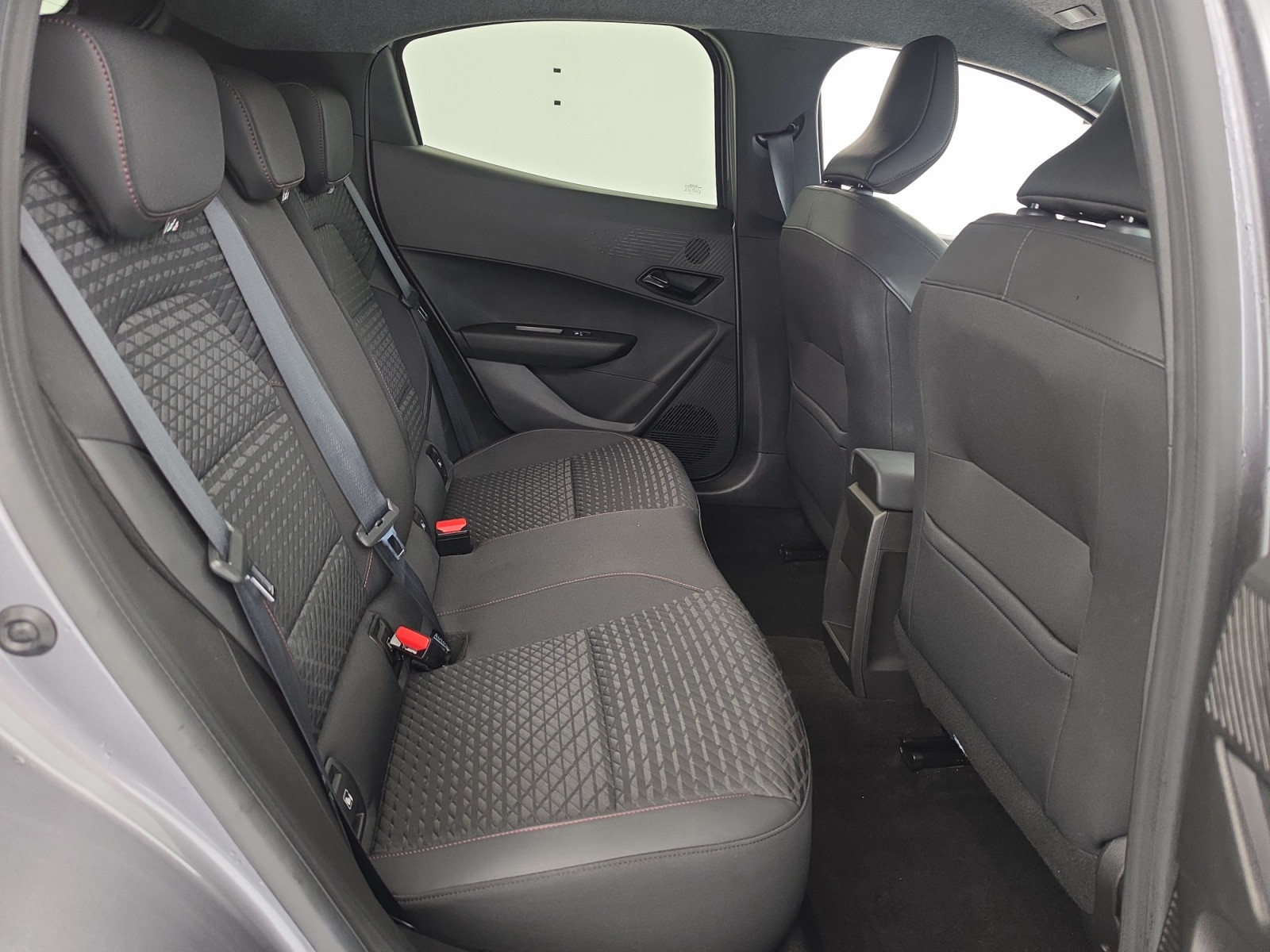 Vente en ligne Renault Clio 6 Clio TCe 115 ch au prix de 21 990 €