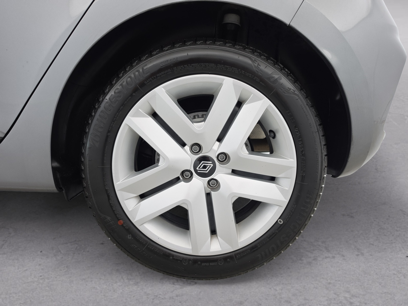 Vente en ligne Renault Clio 5 Clio Blue dCi 100 ch GSR2 au prix de 16 590 €