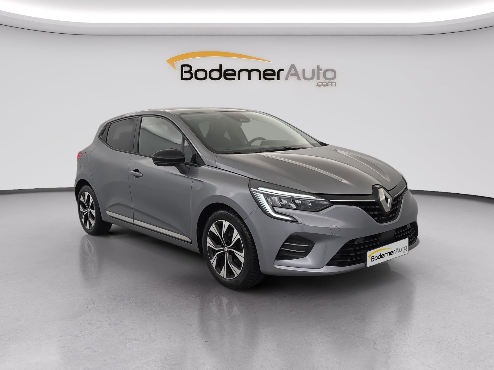 Vente en ligne Renault Clio 5 Clio Blue dCi 100 au prix de 13 990 €