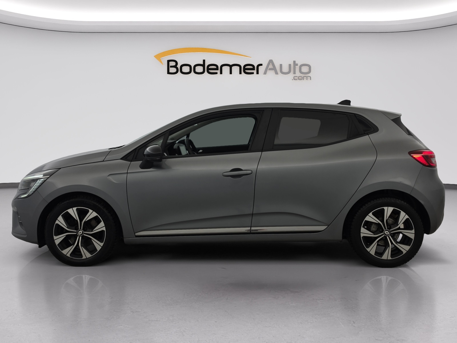 Vente en ligne Renault Clio 5 Clio Blue dCi 100 au prix de 13 990 €