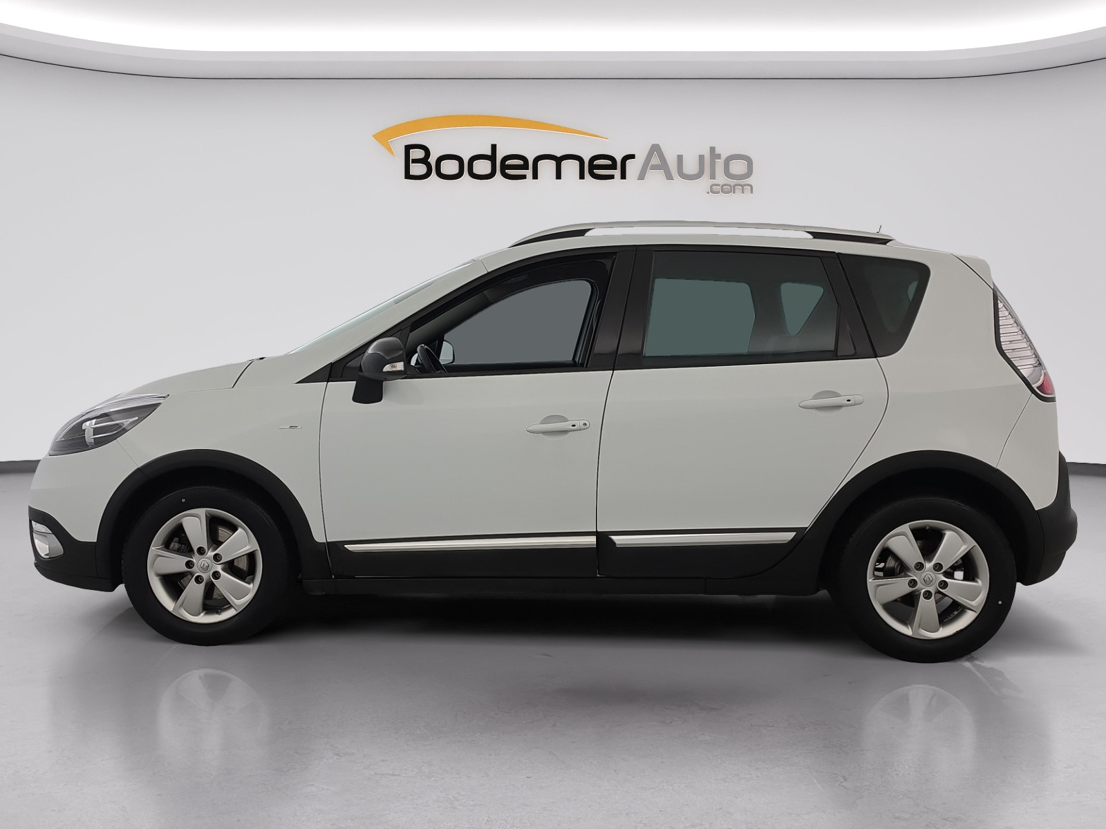 Vente en ligne Renault Scenic Xmod  dCi 130 Energy eco2 au prix de 11 990 €