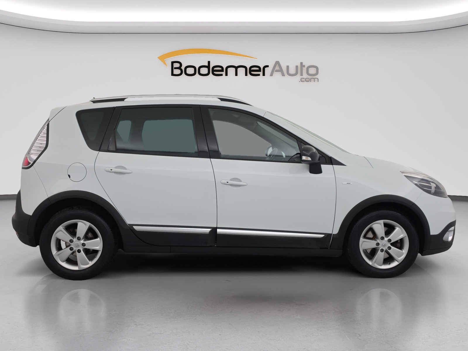 Vente en ligne Renault Scenic Xmod  dCi 130 Energy eco2 au prix de 11 990 €