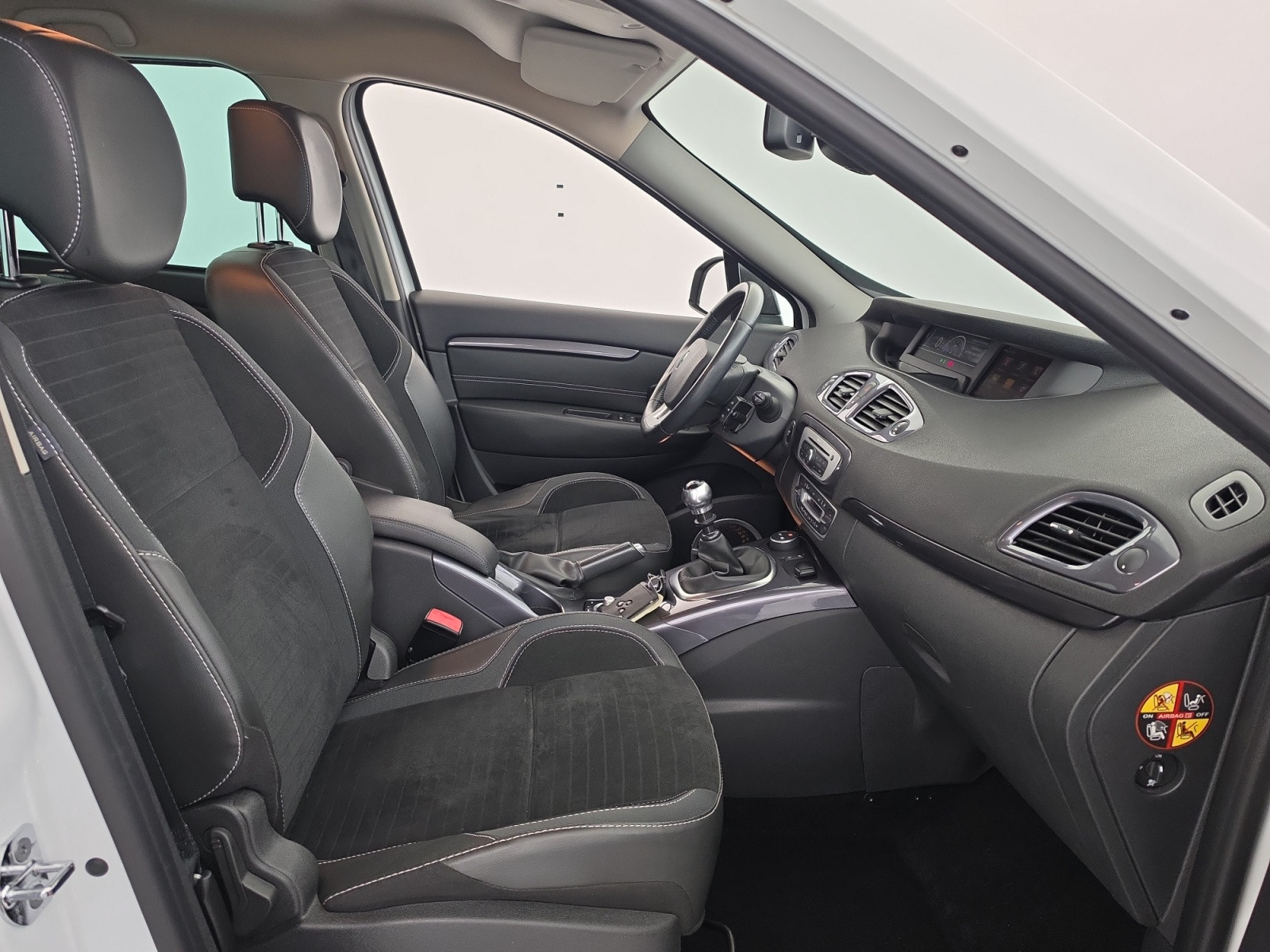 Vente en ligne Renault Scenic Xmod  dCi 130 Energy eco2 au prix de 11 990 €