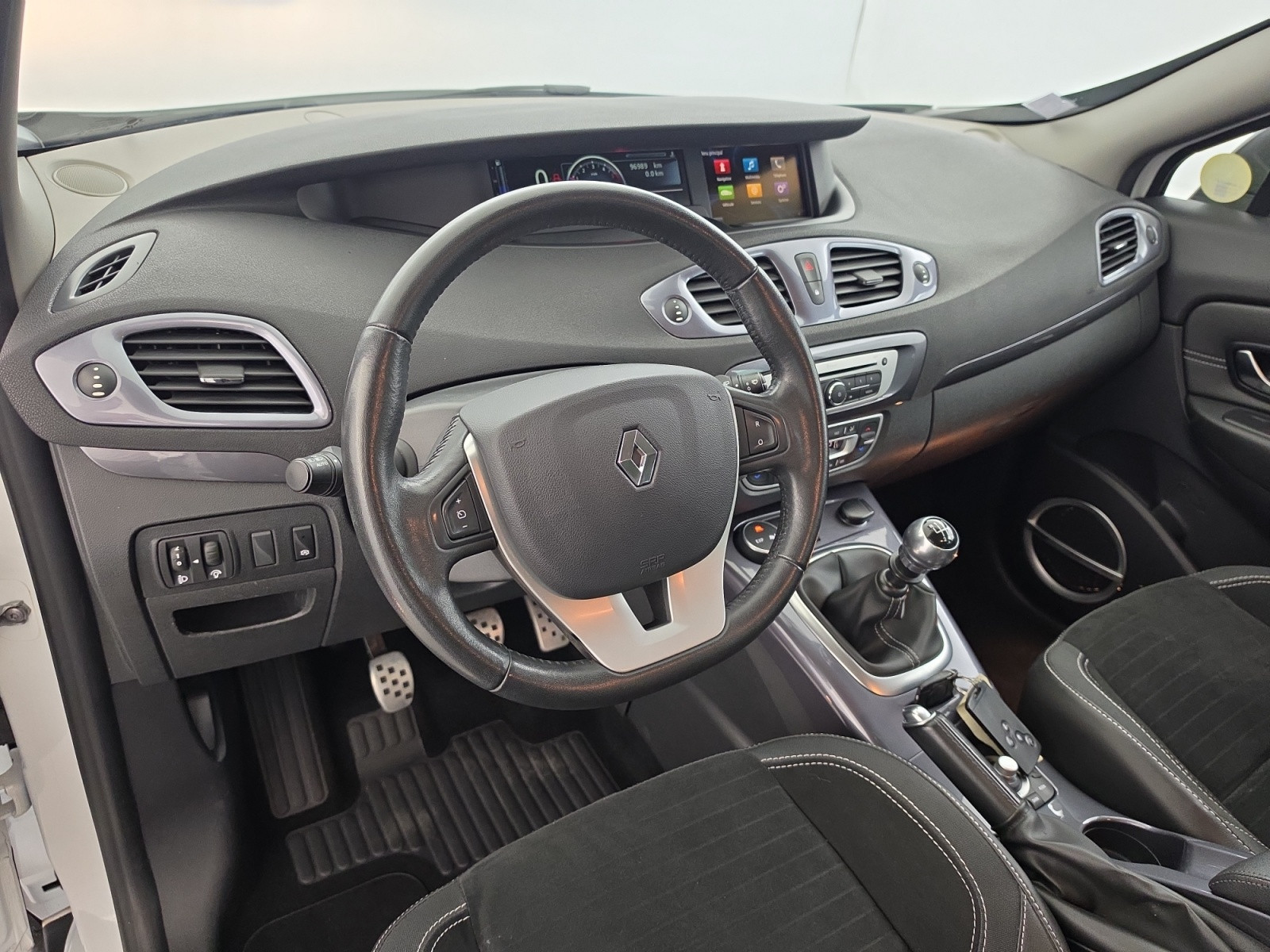 Vente en ligne Renault Scenic Xmod  dCi 130 Energy eco2 au prix de 11 990 €