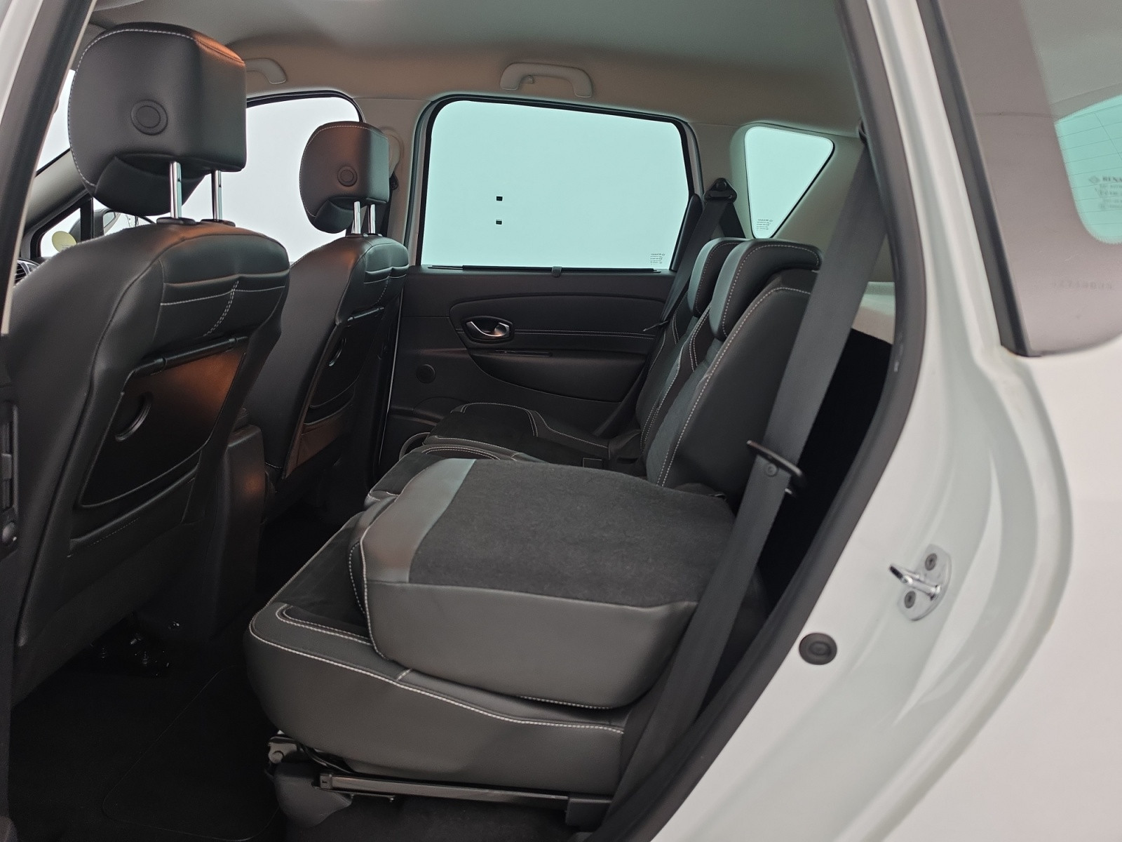 Vente en ligne Renault Scenic Xmod  dCi 130 Energy eco2 au prix de 11 990 €