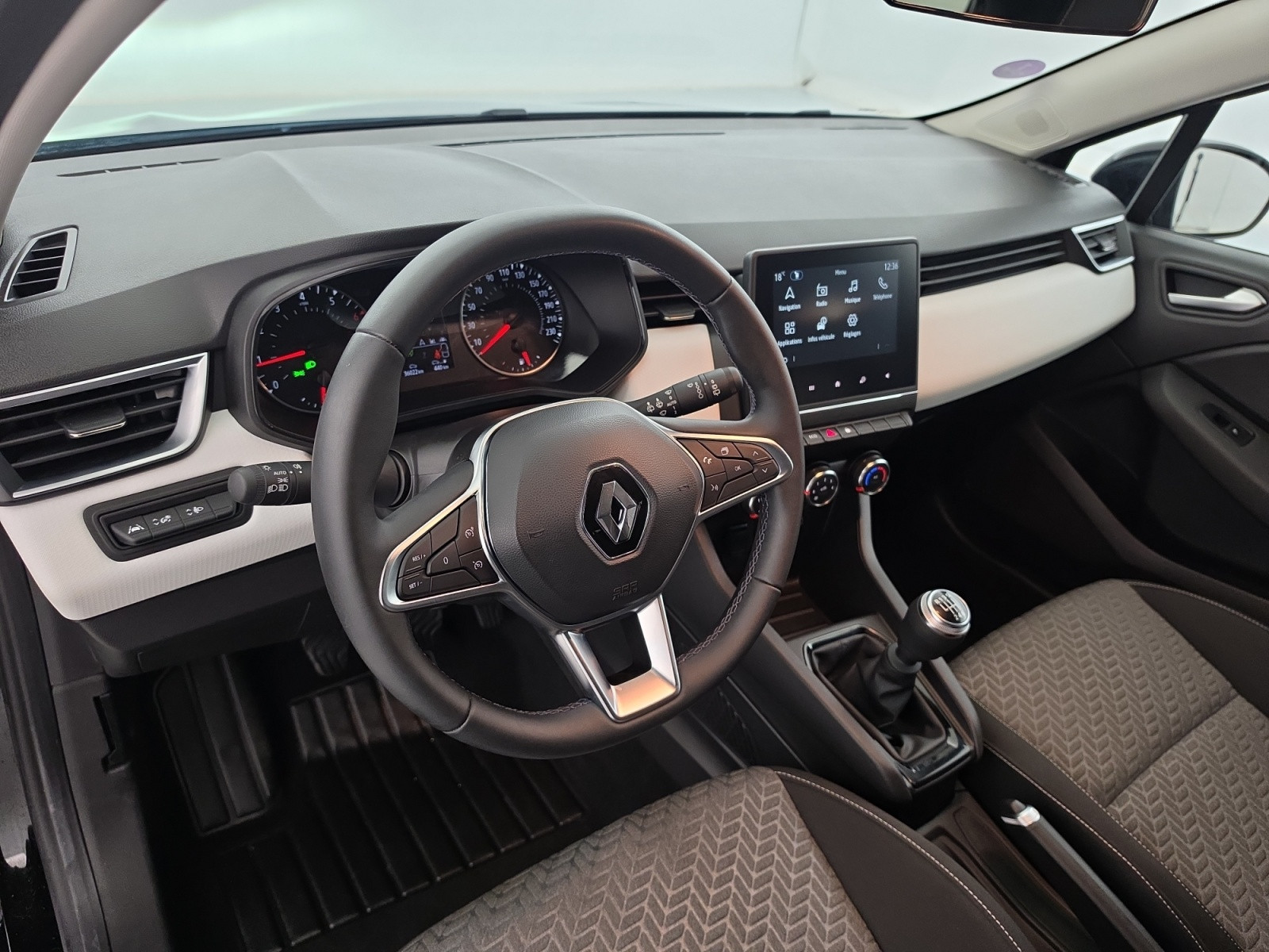 Vente en ligne Renault Clio 5 Clio TCe 90 au prix de 14 590 €