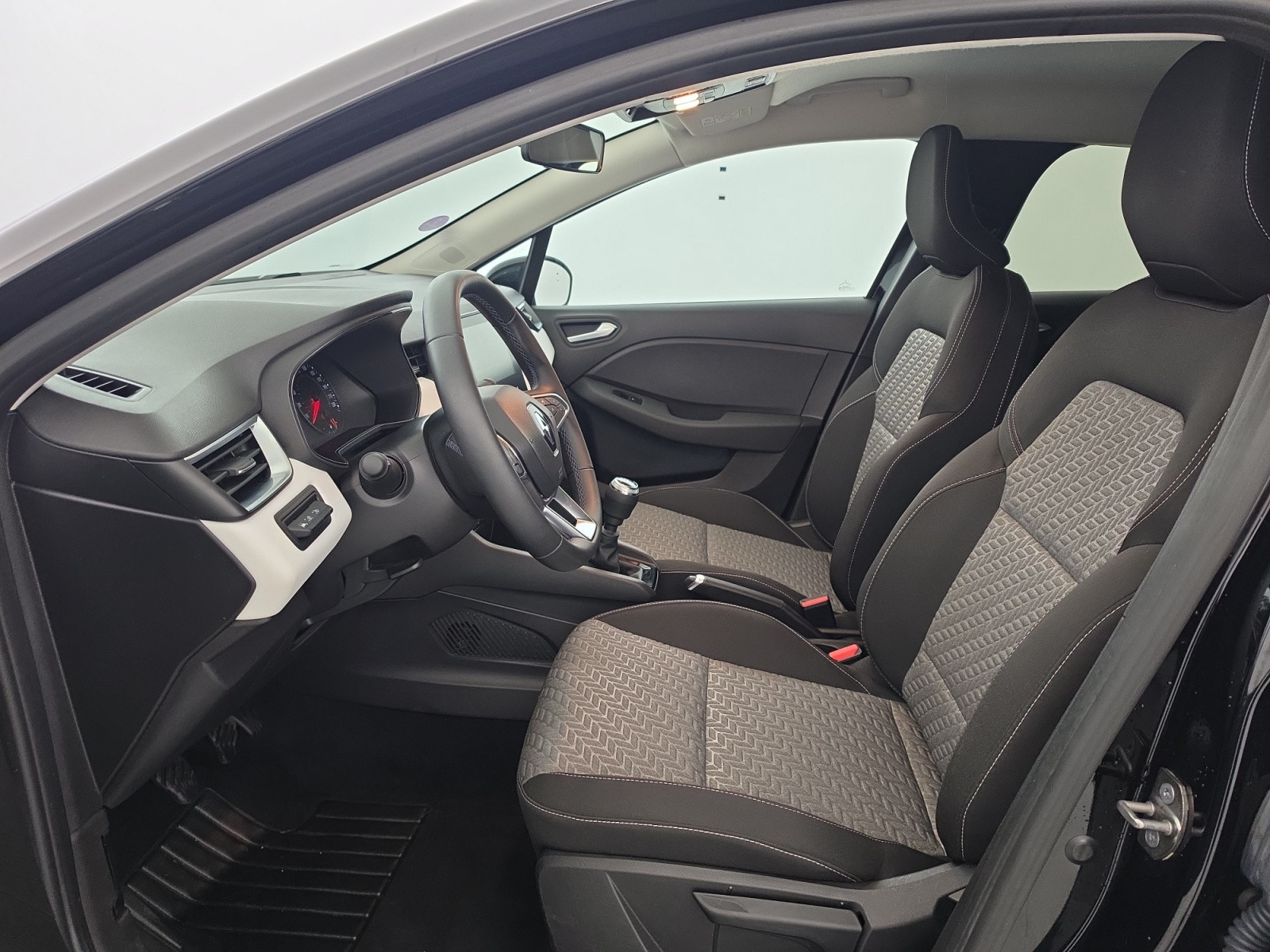 Vente en ligne Renault Clio 5 Clio TCe 90 au prix de 14 590 €