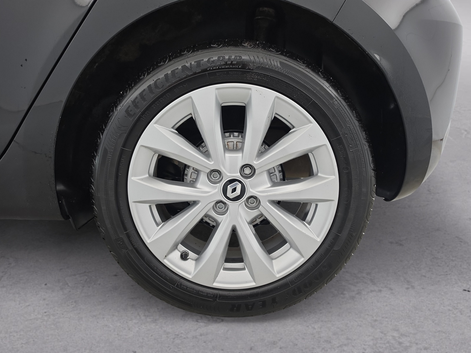 Vente en ligne Renault Clio 5 Clio TCe 90 au prix de 14 590 €