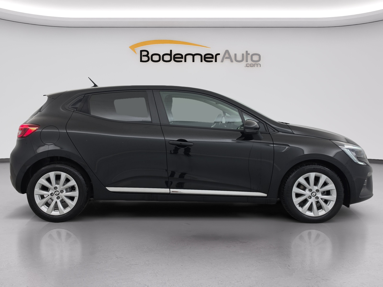 Vente en ligne Renault Clio 5 Clio TCe 90 au prix de 14 590 €