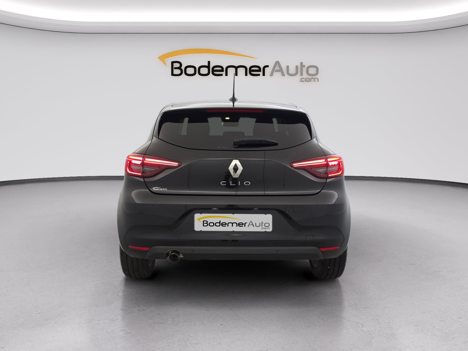 Vente en ligne Renault Clio 5 Clio TCe 90 au prix de 14 590 €