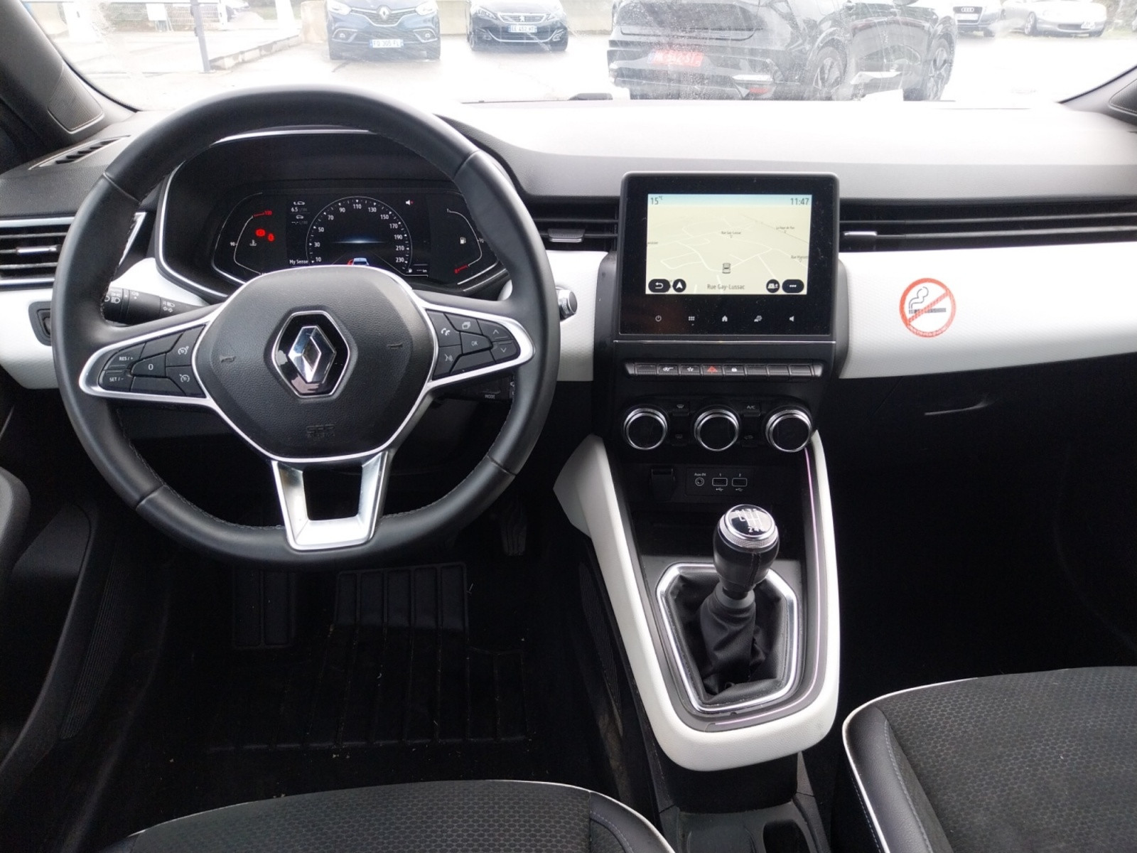 Vente en ligne Renault Clio 5 Clio TCe 90 - 21 au prix de 14 990 €