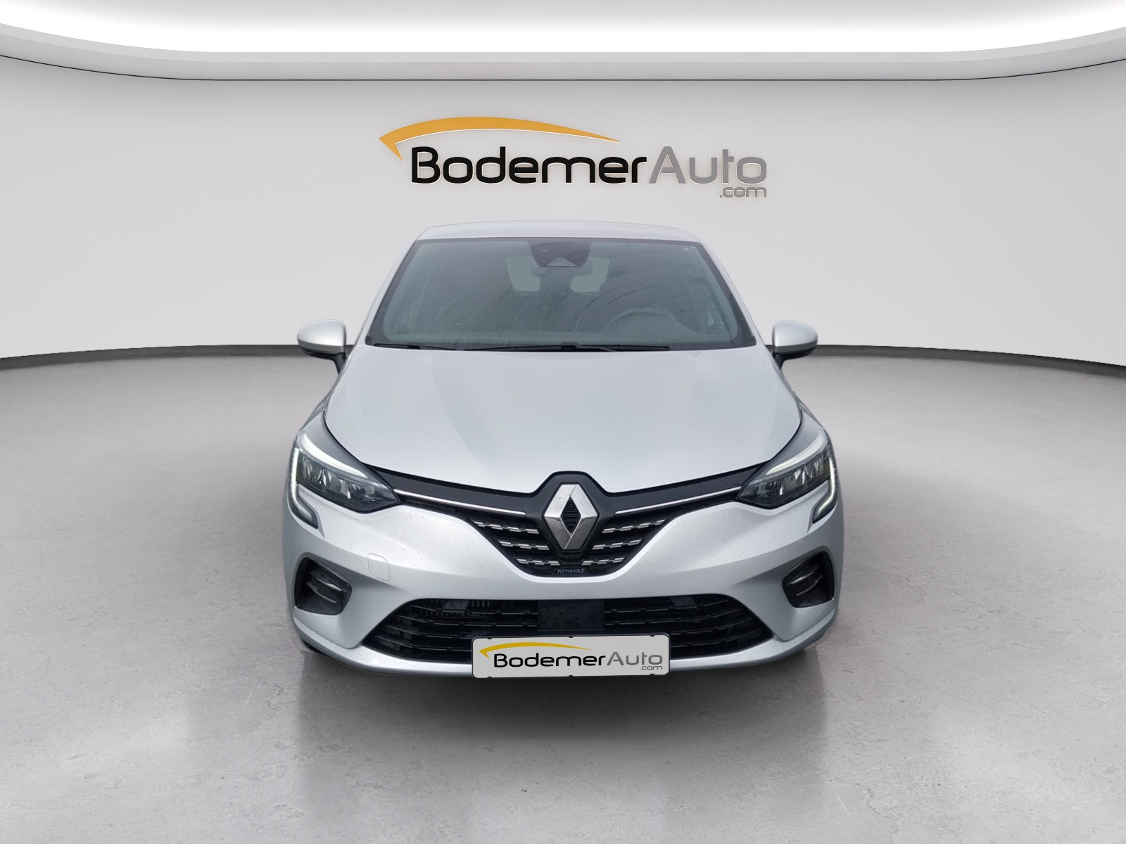 Vente en ligne Renault Clio 5 Clio TCe 90 - 21 au prix de 14 990 €