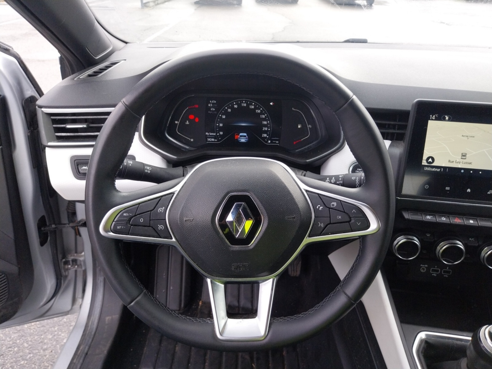 Vente en ligne Renault Clio 5 Clio TCe 90 - 21 au prix de 14 990 €
