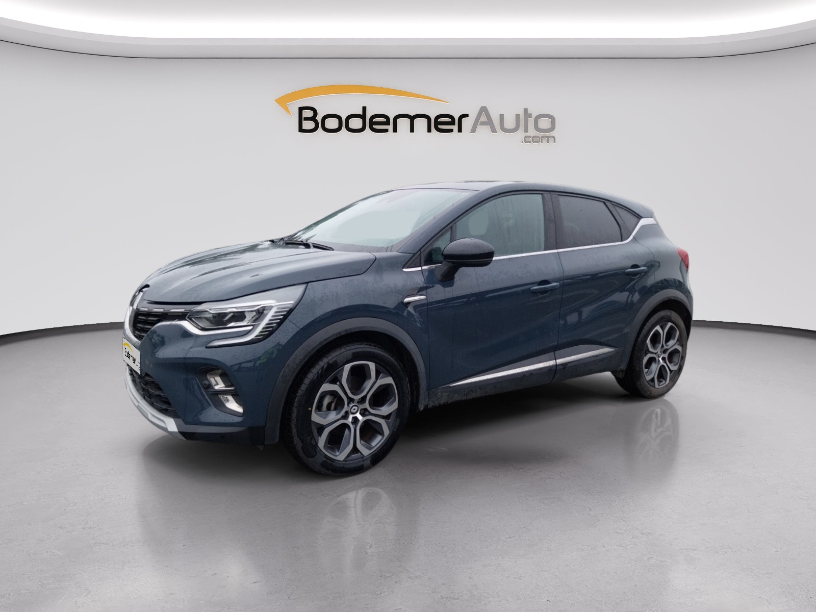 Renault Captur  E-Tech full hybrid 145 occasion de 2024 en vente à Brest
