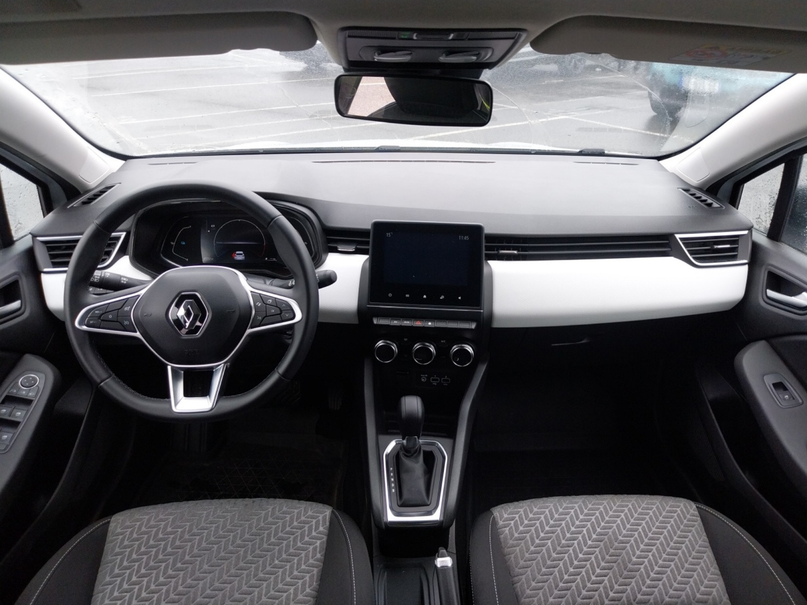 Vente en ligne Renault Clio 5 Clio E-Tech full hybrid 145 au prix de 16 990 €
