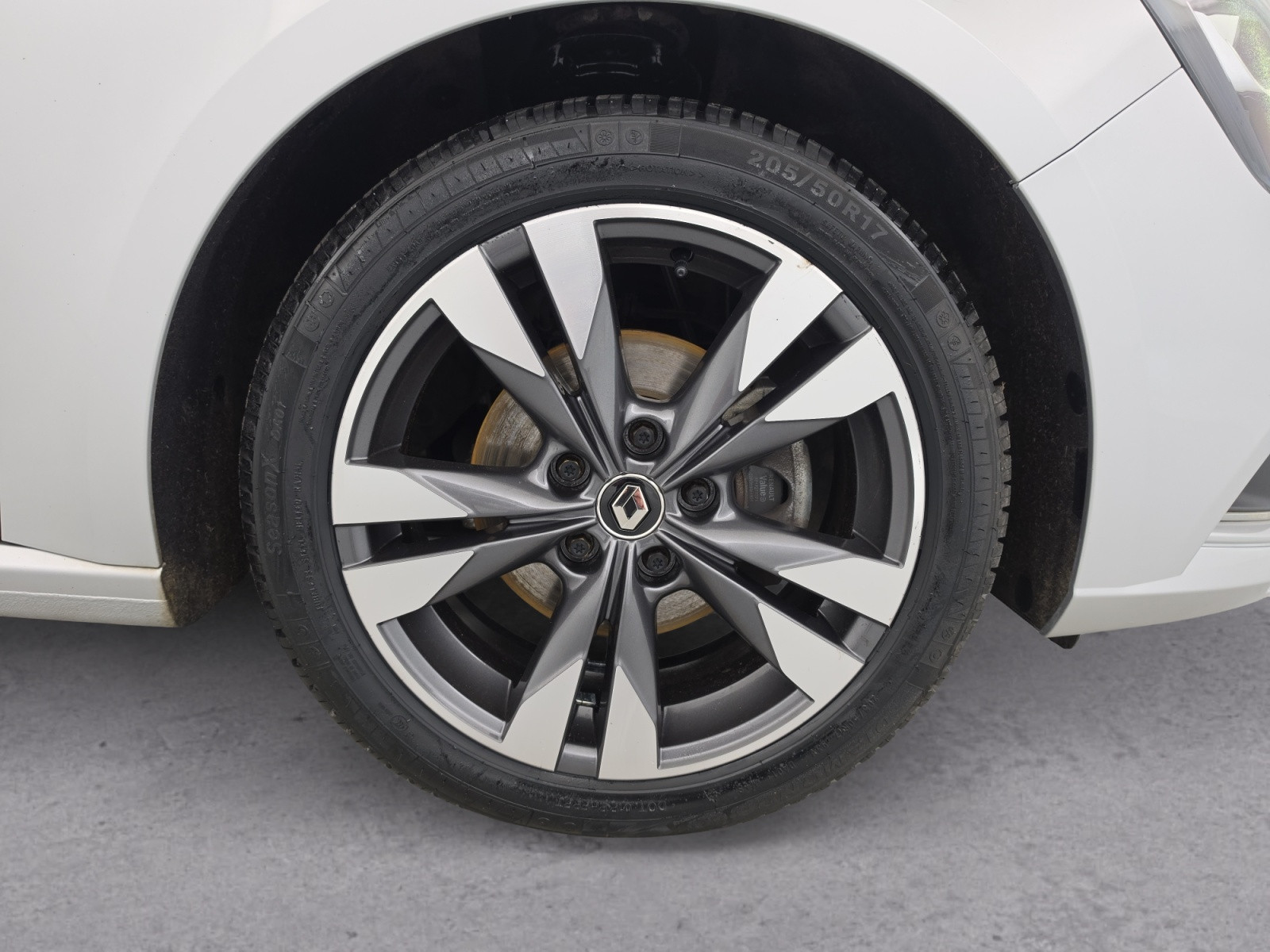 Vente en ligne Renault Megane 4 Mégane IV Berline Blue dCi 115 EDC au prix de 13 400 €