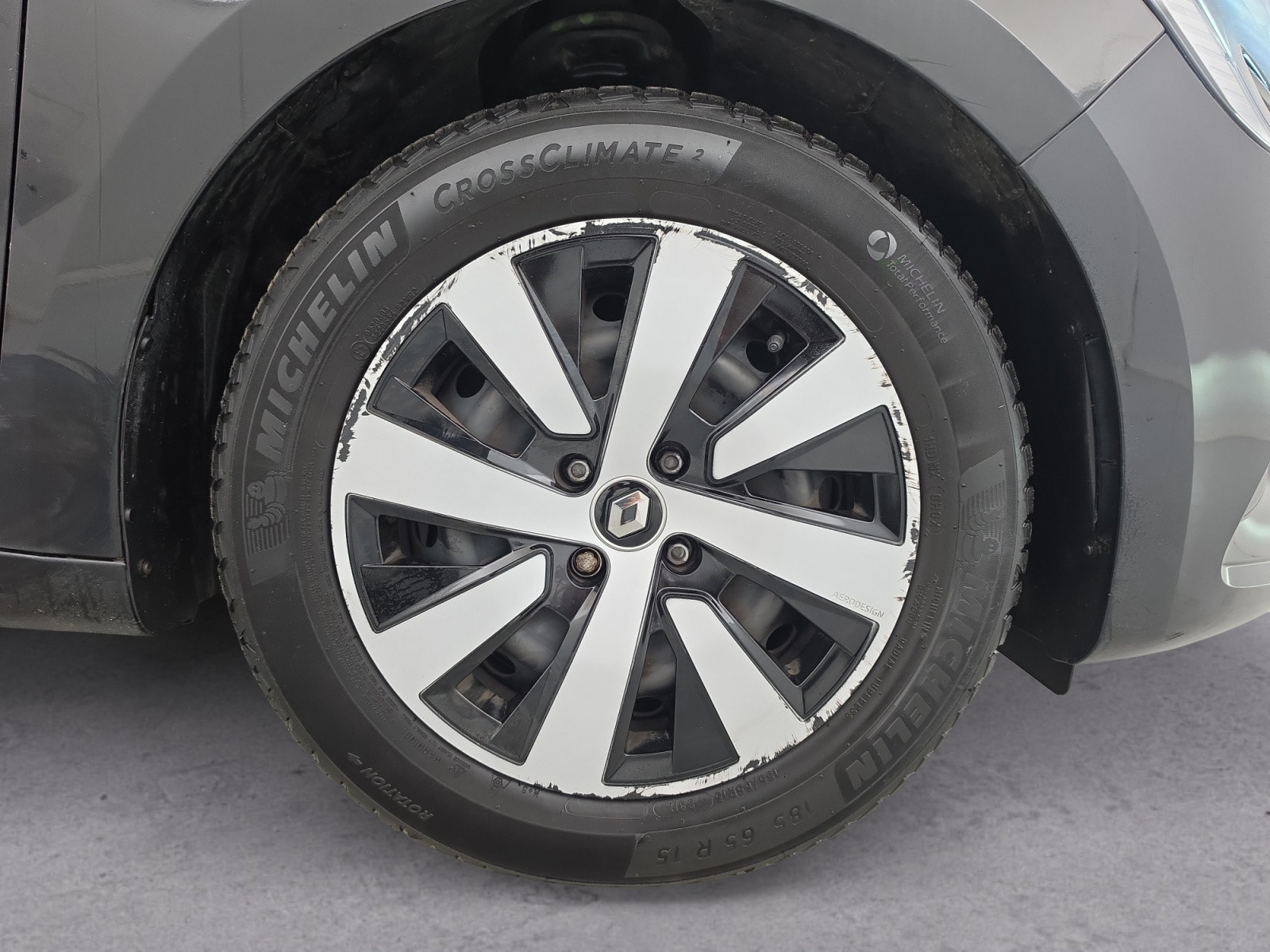 Vente en ligne Renault Clio 5 Clio TCe 90 au prix de 13 900 €
