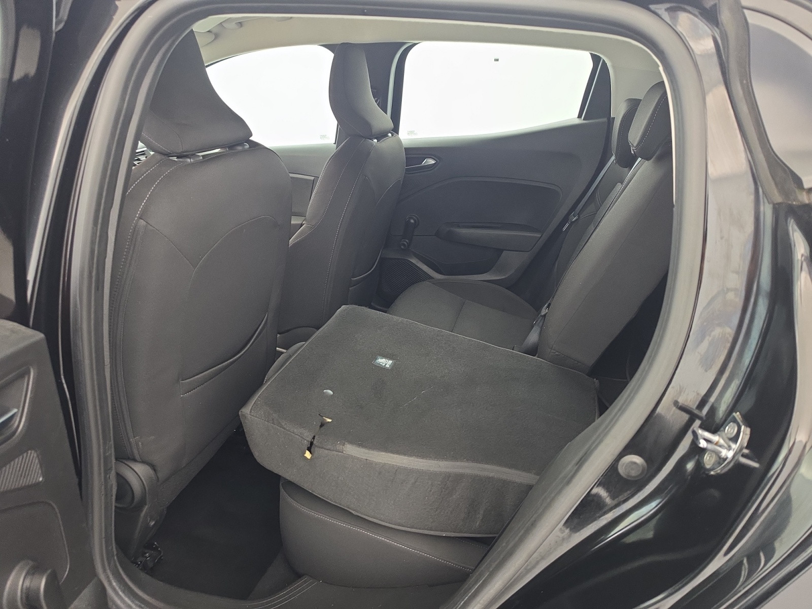 Vente en ligne Renault Clio 5 Clio TCe 90 au prix de 13 900 €