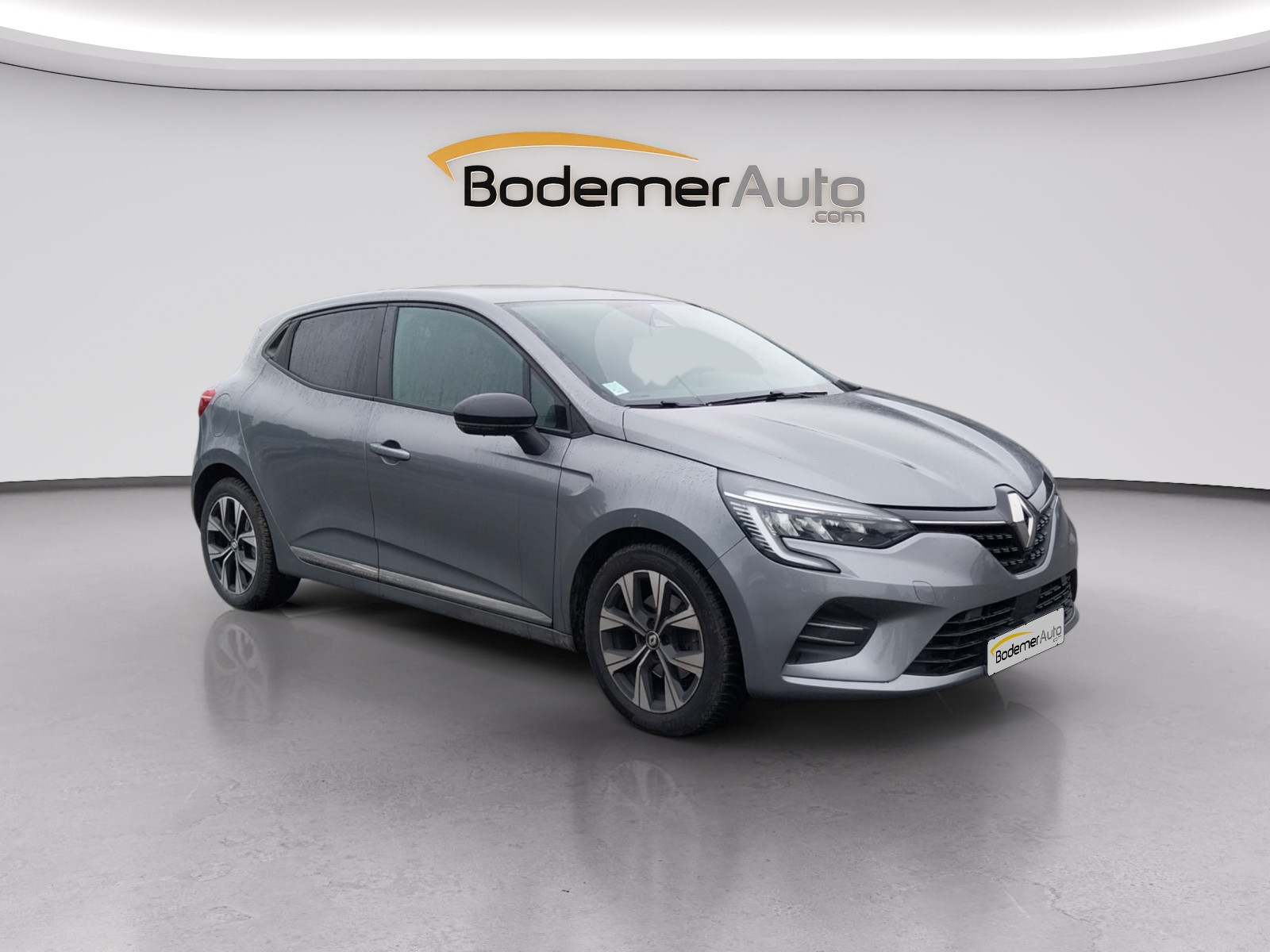 Vente en ligne Renault Clio 5 Clio Blue dCi 100 au prix de 13 990 €