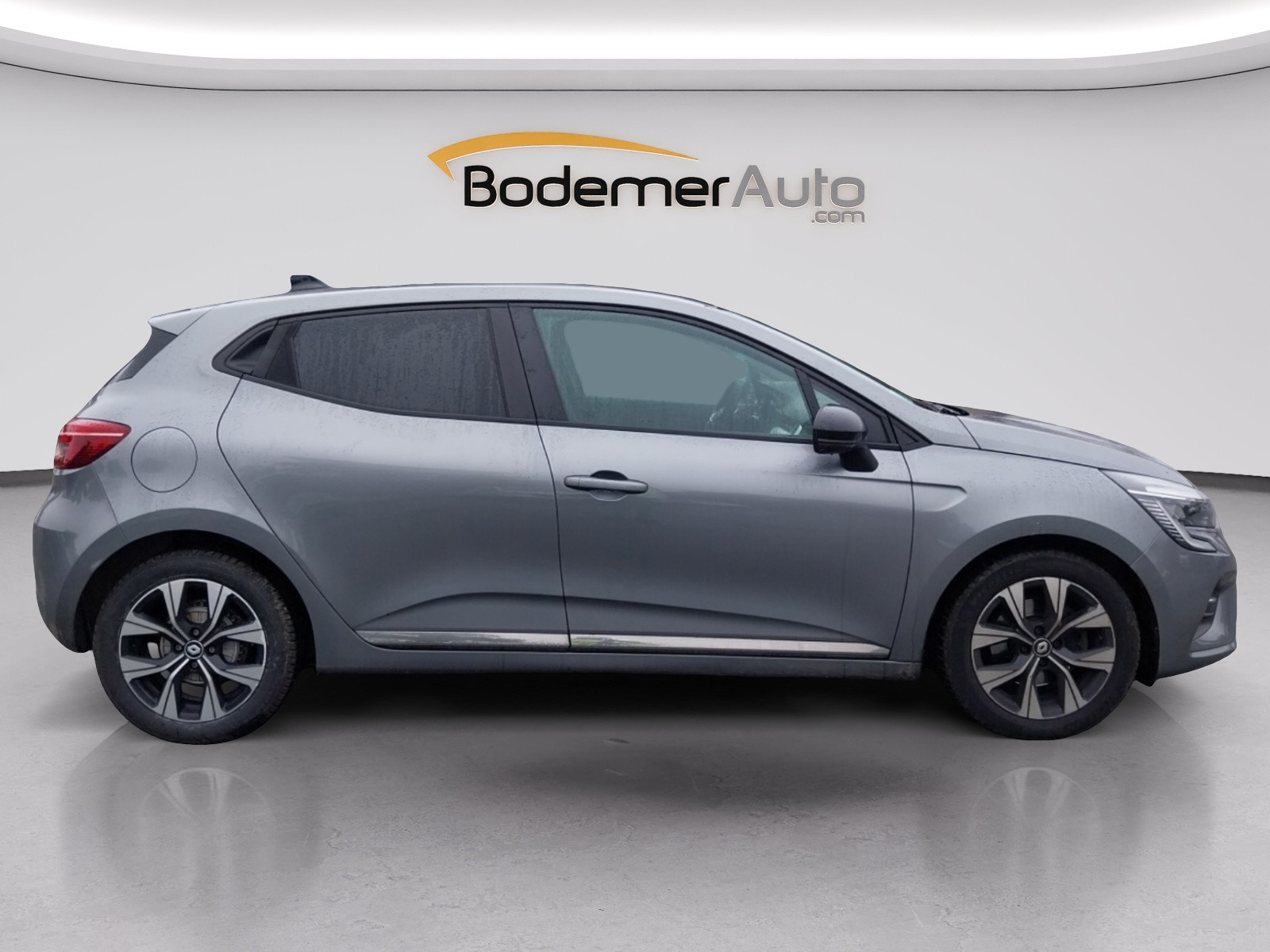 Vente en ligne Renault Clio 5 Clio Blue dCi 100 au prix de 13 990 €
