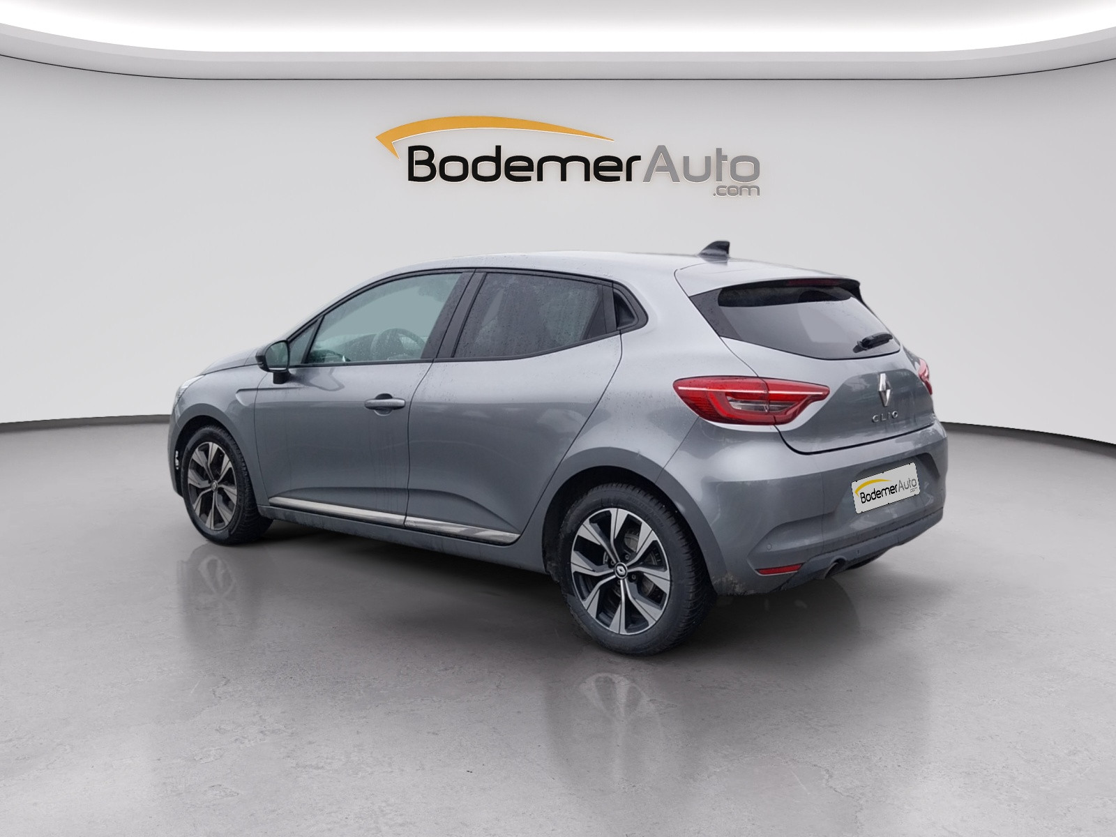 Vente en ligne Renault Clio 5 Clio Blue dCi 100 au prix de 13 990 €