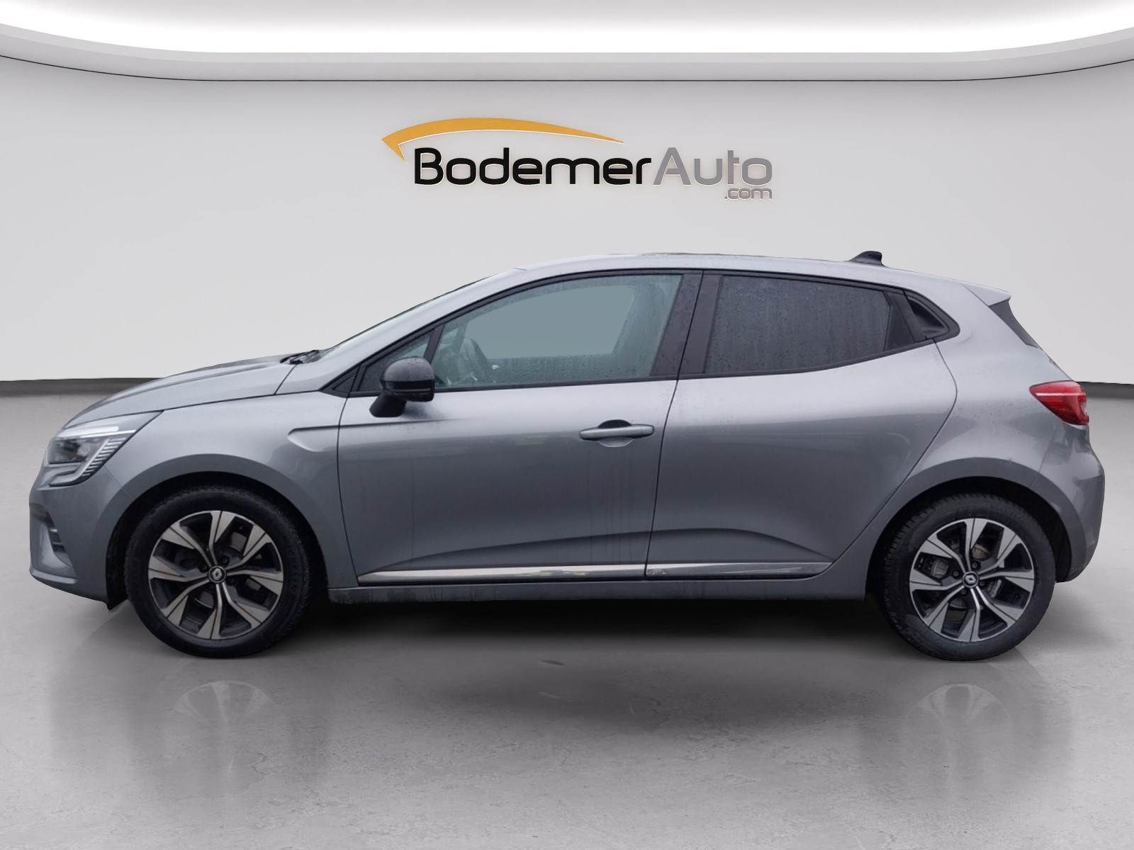 Vente en ligne Renault Clio 5 Clio Blue dCi 100 au prix de 13 990 €