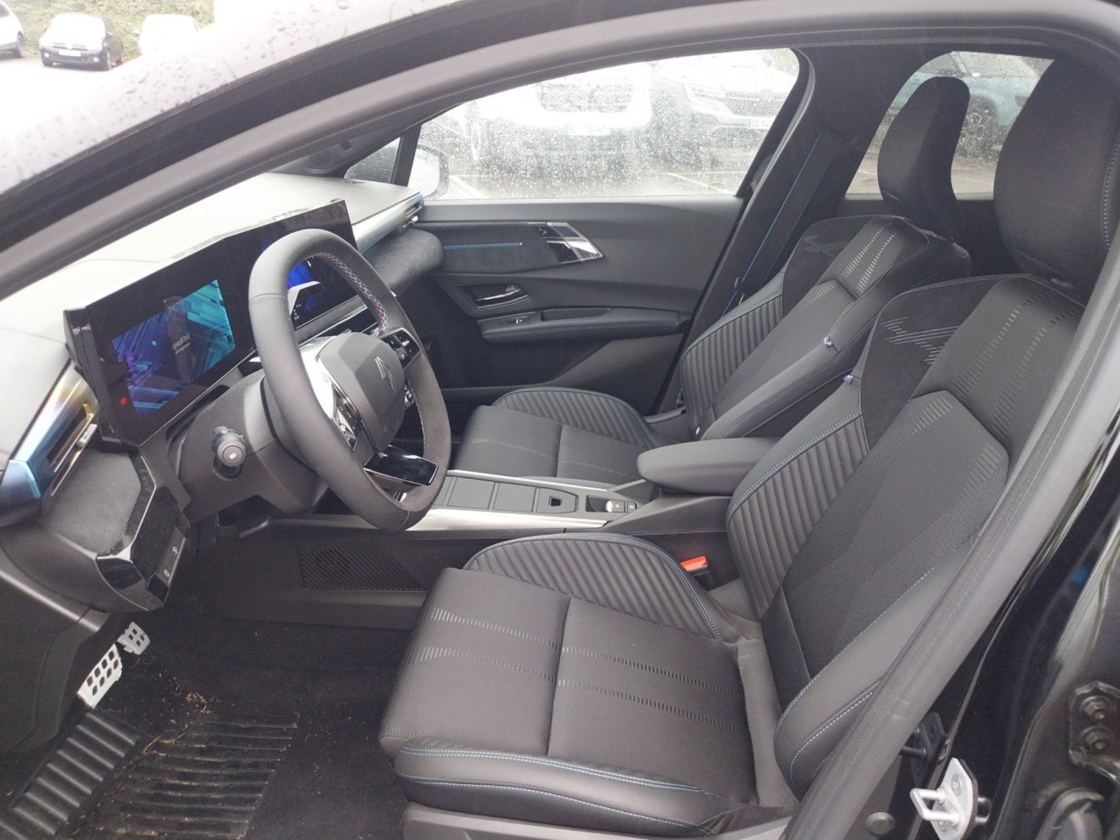 Vente en ligne Renault Clio 6 Clio E-Tech full hybrid 160 ch au prix de 28 490 €
