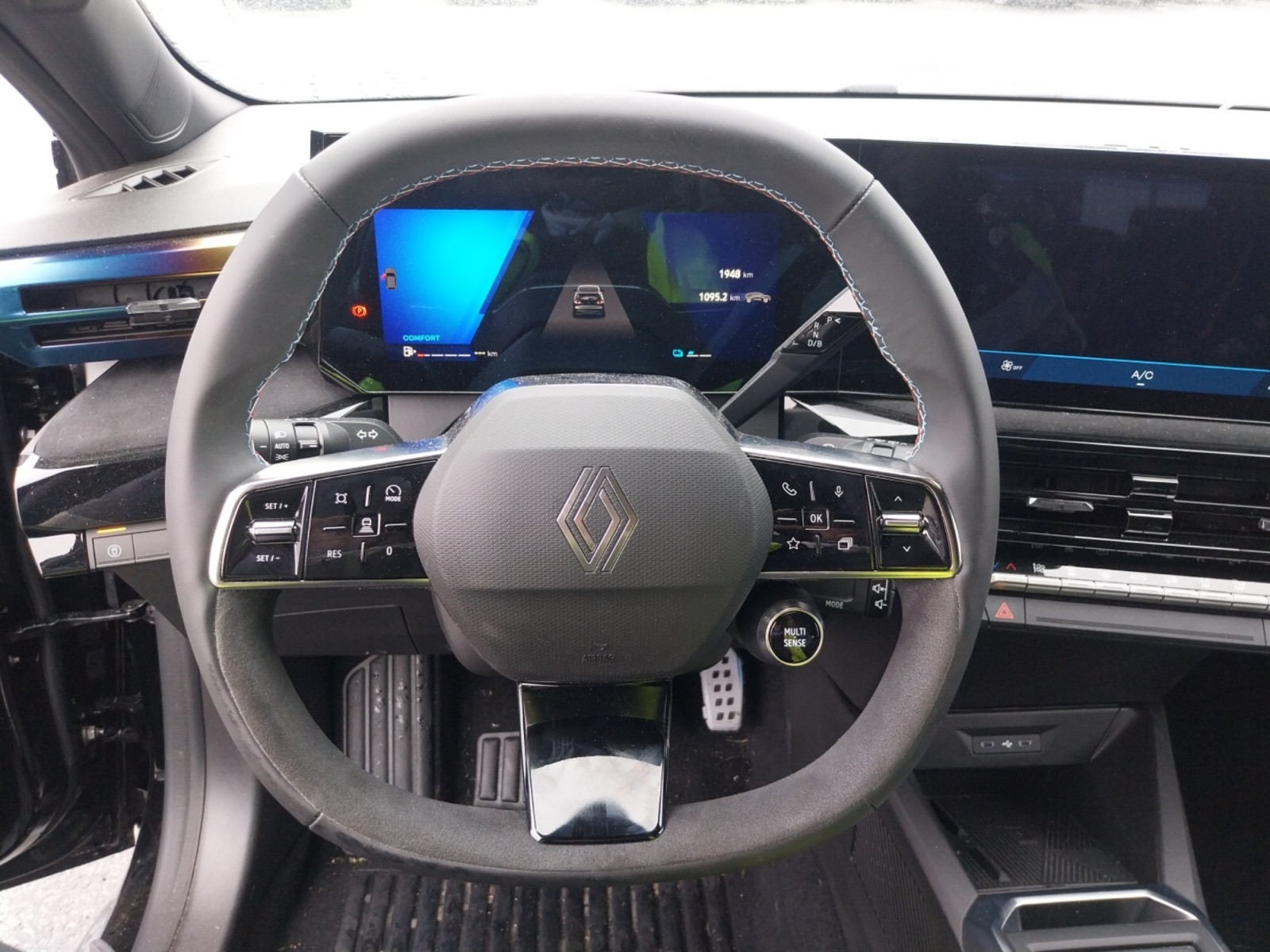 Vente en ligne Renault Clio 6 Clio E-Tech full hybrid 160 ch au prix de 28 490 €