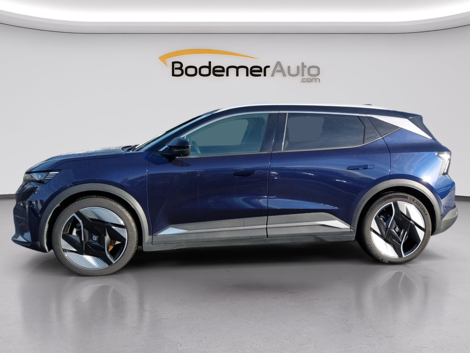 Vente en ligne Renault Scenic E-Tech Scenic E-Tech électrique 220 ch grande autonomie au prix de 40 990 €