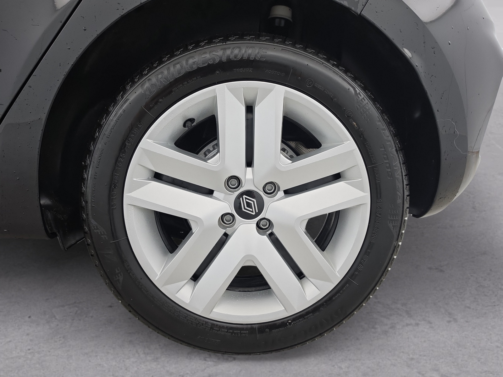 Vente en ligne Renault Clio 5 Clio Blue dCi 100 ch GSR2 au prix de 16 990 €