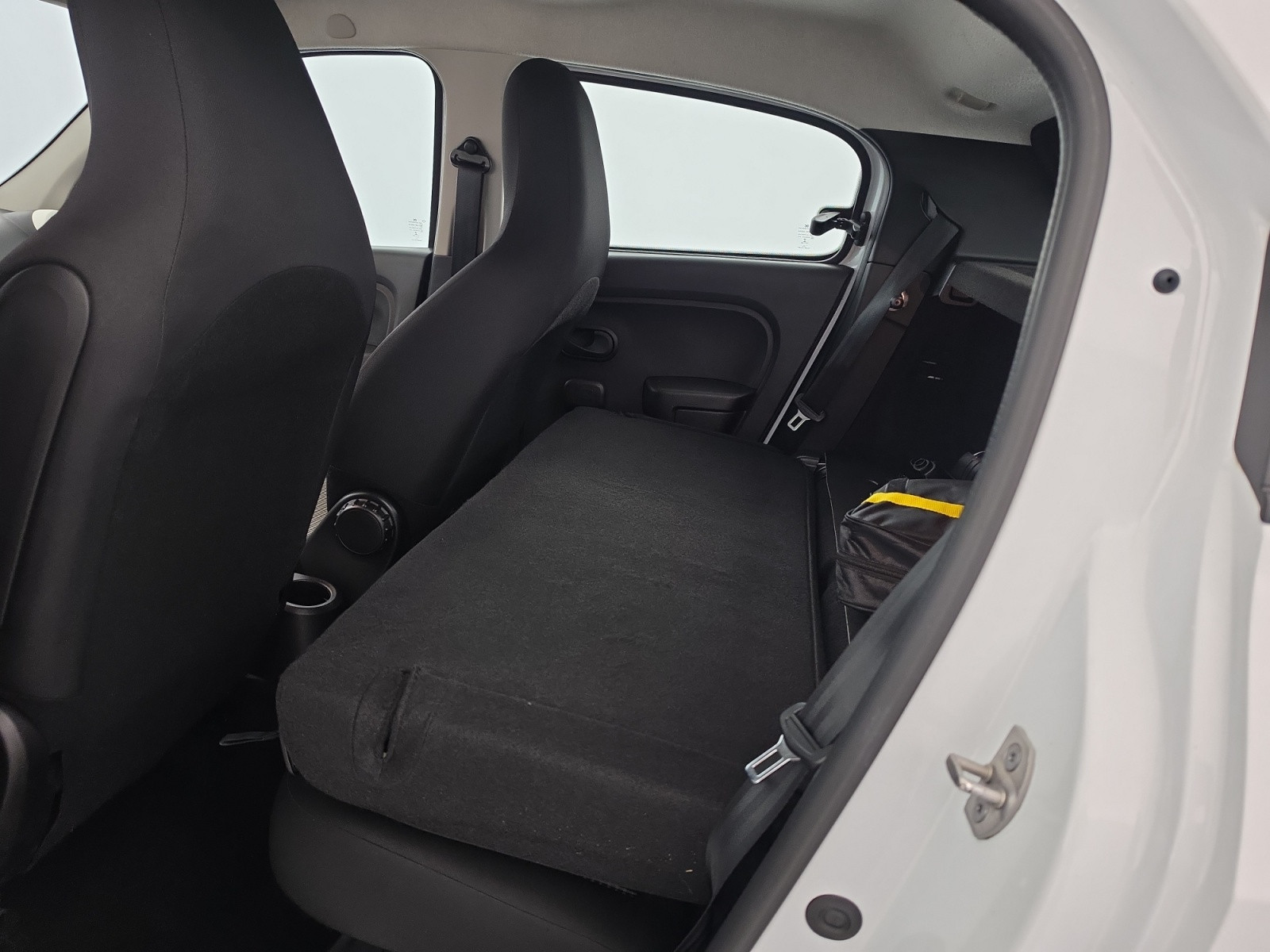 Vente en ligne Renault Twingo Electrique Twingo III E-Tech au prix de 12 900 €