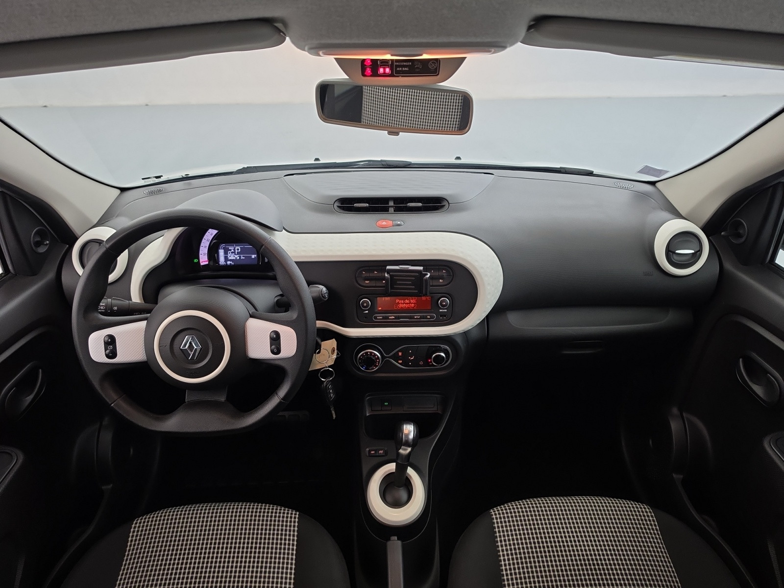 Vente en ligne Renault Twingo Electrique Twingo III E-Tech au prix de 12 900 €