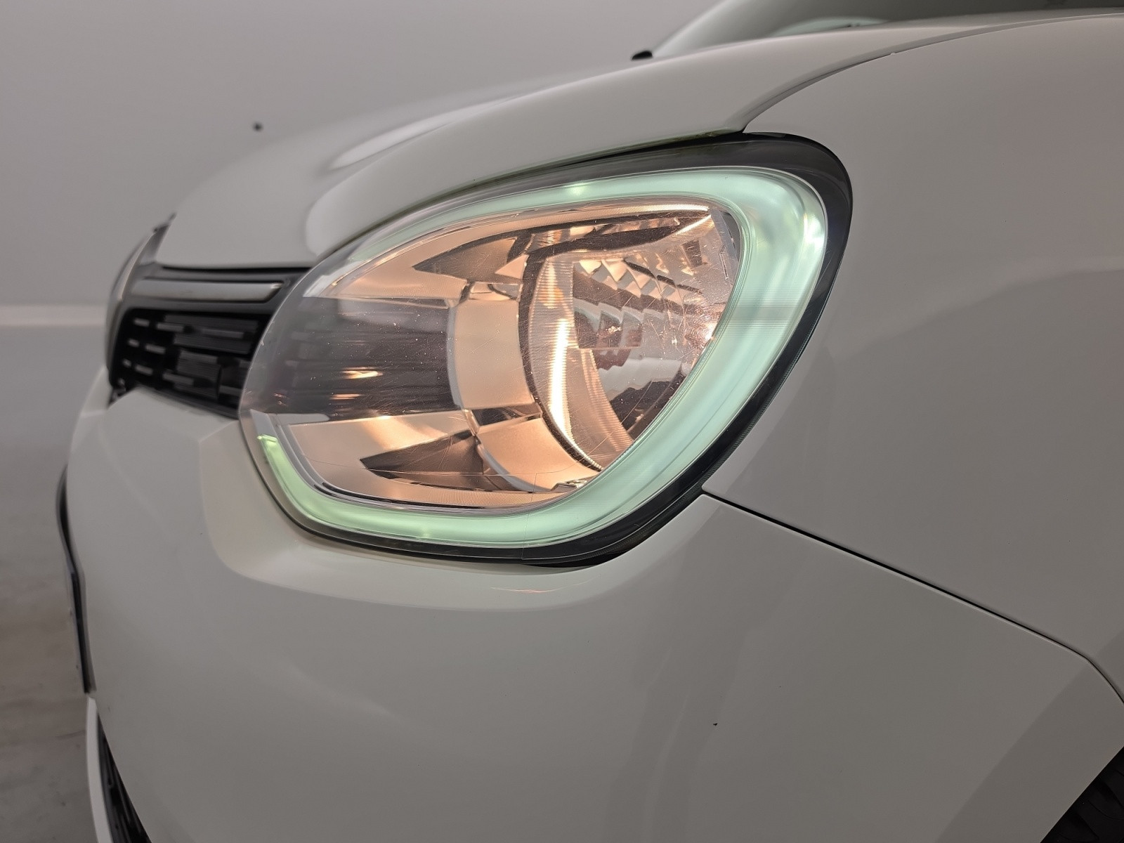 Vente en ligne Renault Twingo Electrique Twingo III E-Tech au prix de 12 900 €