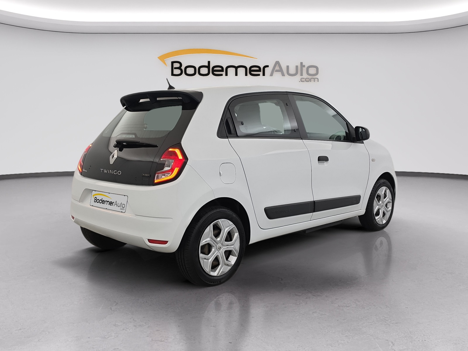 Vente en ligne Renault Twingo Electrique Twingo III E-Tech au prix de 12 900 €