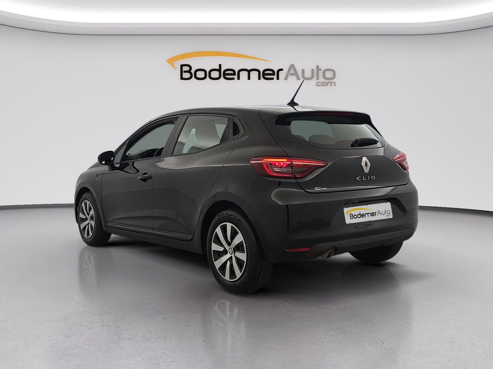 Vente en ligne Renault Clio 5 Clio TCe 90 au prix de 14 490 €