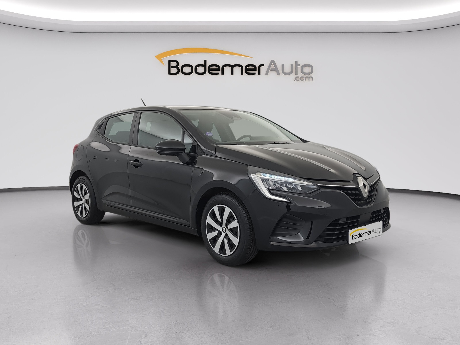 Vente en ligne Renault Clio 5 Clio TCe 90 au prix de 14 490 €